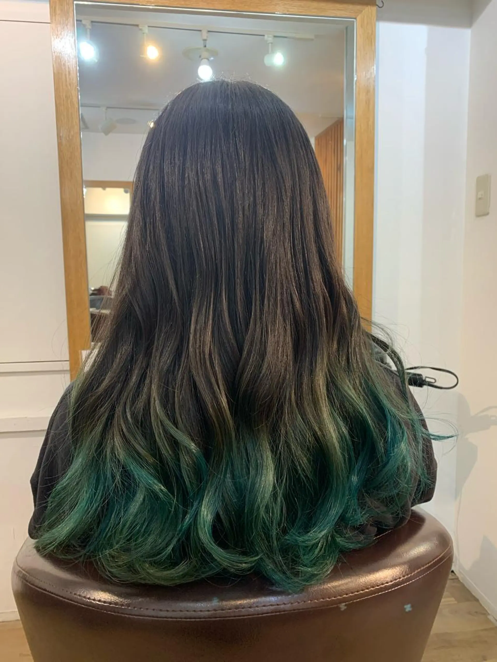 ロング カラー エンドウ ミノリ🤎 /半個室/レイヤーのヘアスタイル