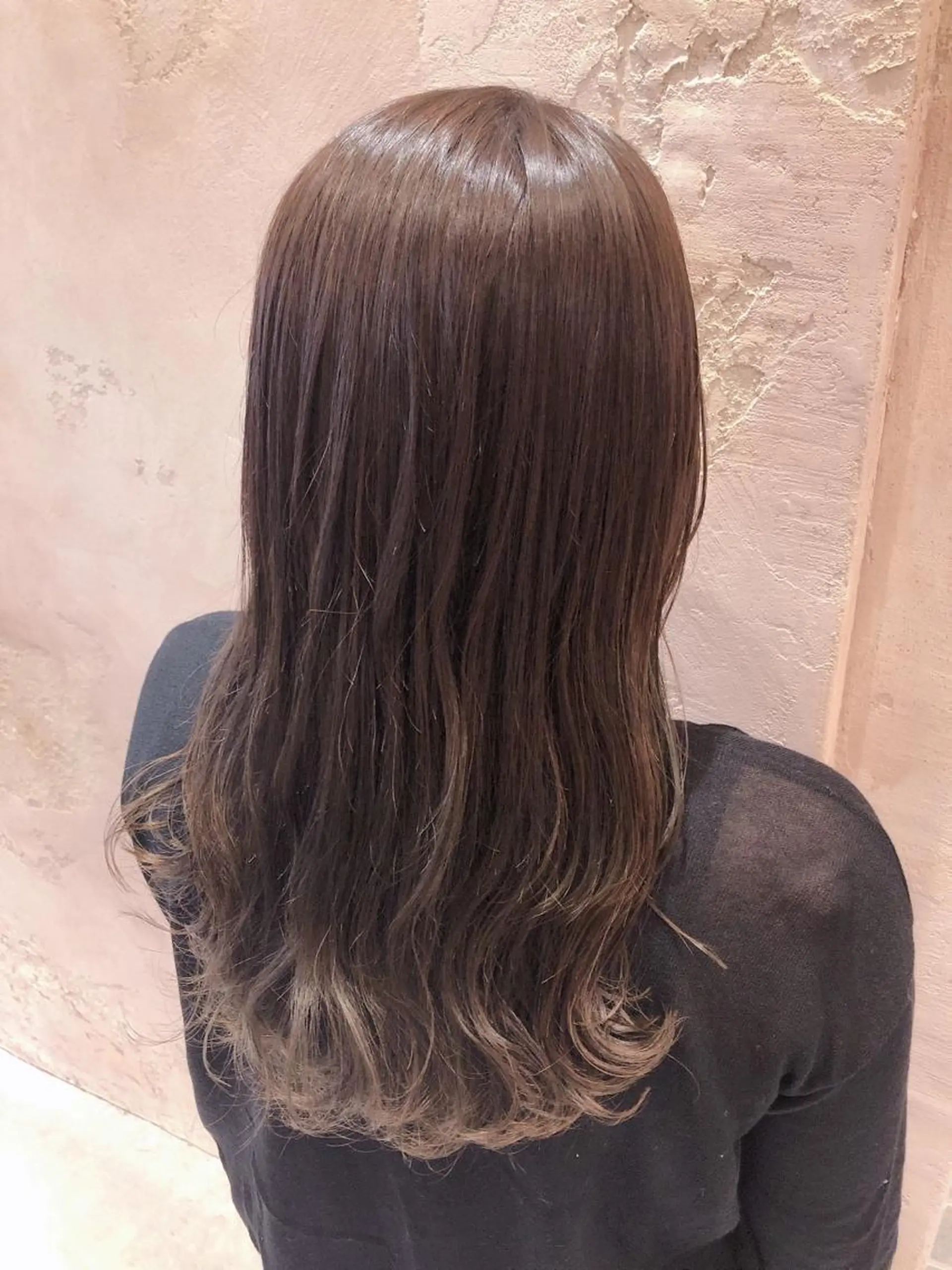 ミディアム アッシュ カット ヘアカラー トリートメント 代表山口ひな 髪質改善のプロのヘアスタイル