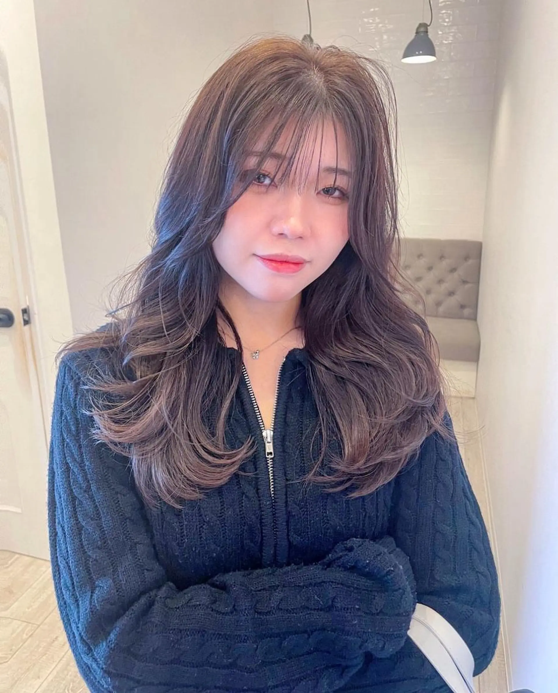 ミディアム カラー ヘアアレンジ カット ヘアカラー トリートメント ベージュカラー🌿 新潟駅/青木結月のヘアスタイル