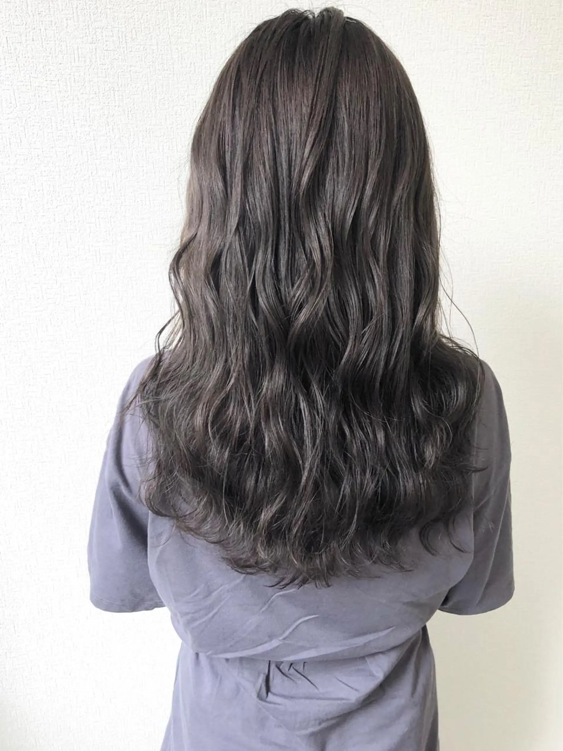ロング カラー ヘアカラー Hanna by W_SALONのヘアスタイル