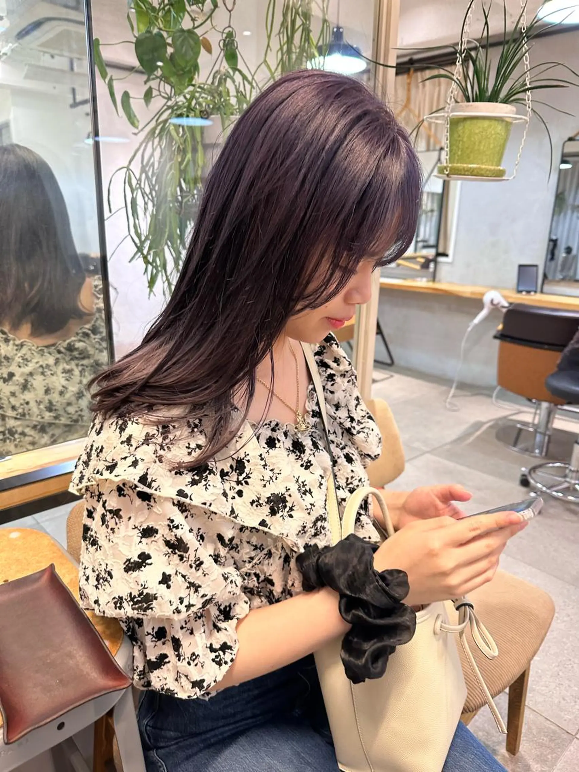 ミディアム カラー ヘアカラー トリートメント REINA☁️透明感 カラー/ぷつっと♡のヘアスタイル