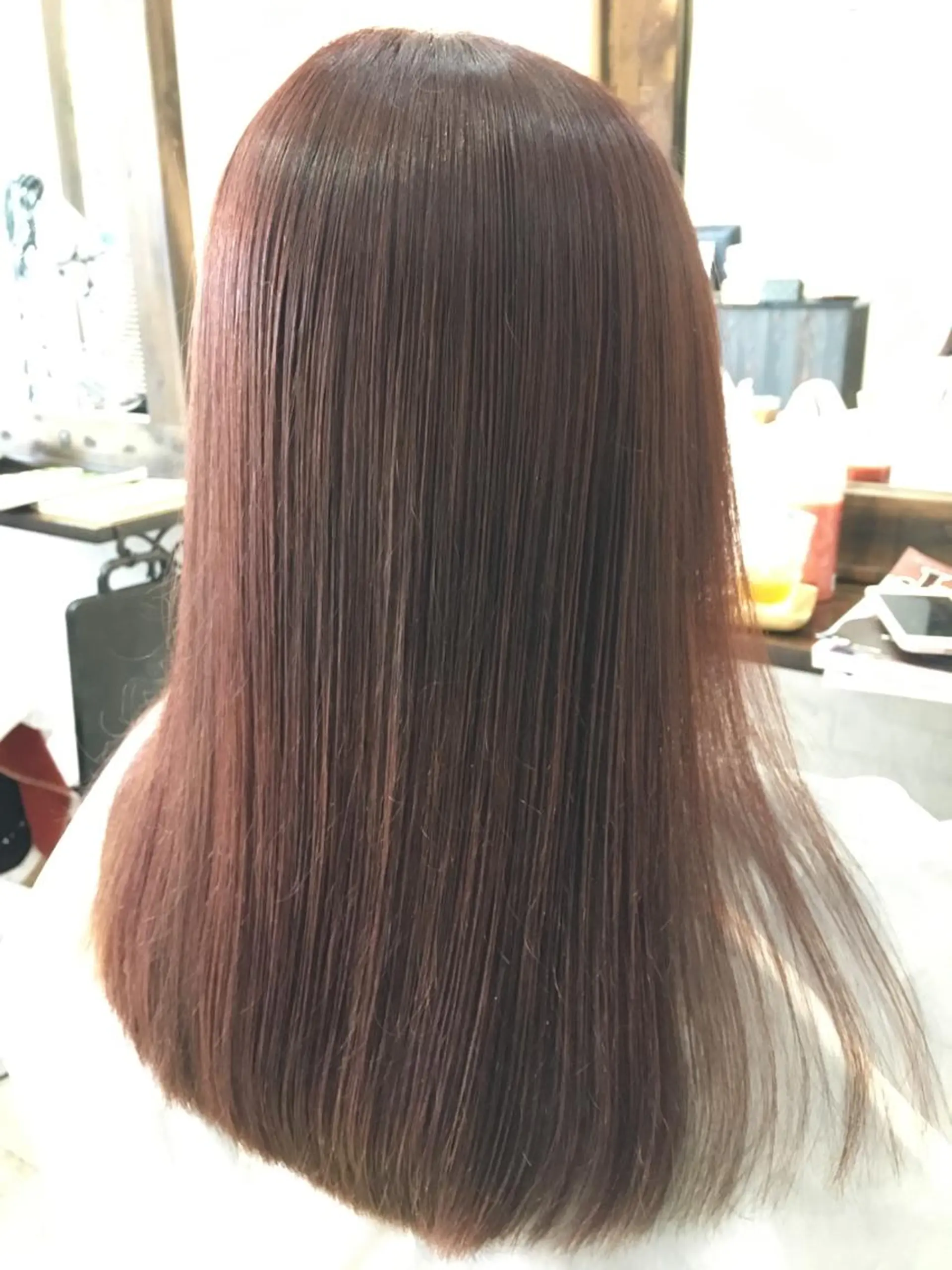 セミロング カラー カット 縮毛矯正 トリートメント BELCHIC所属・松本 亮のヘアスタイル