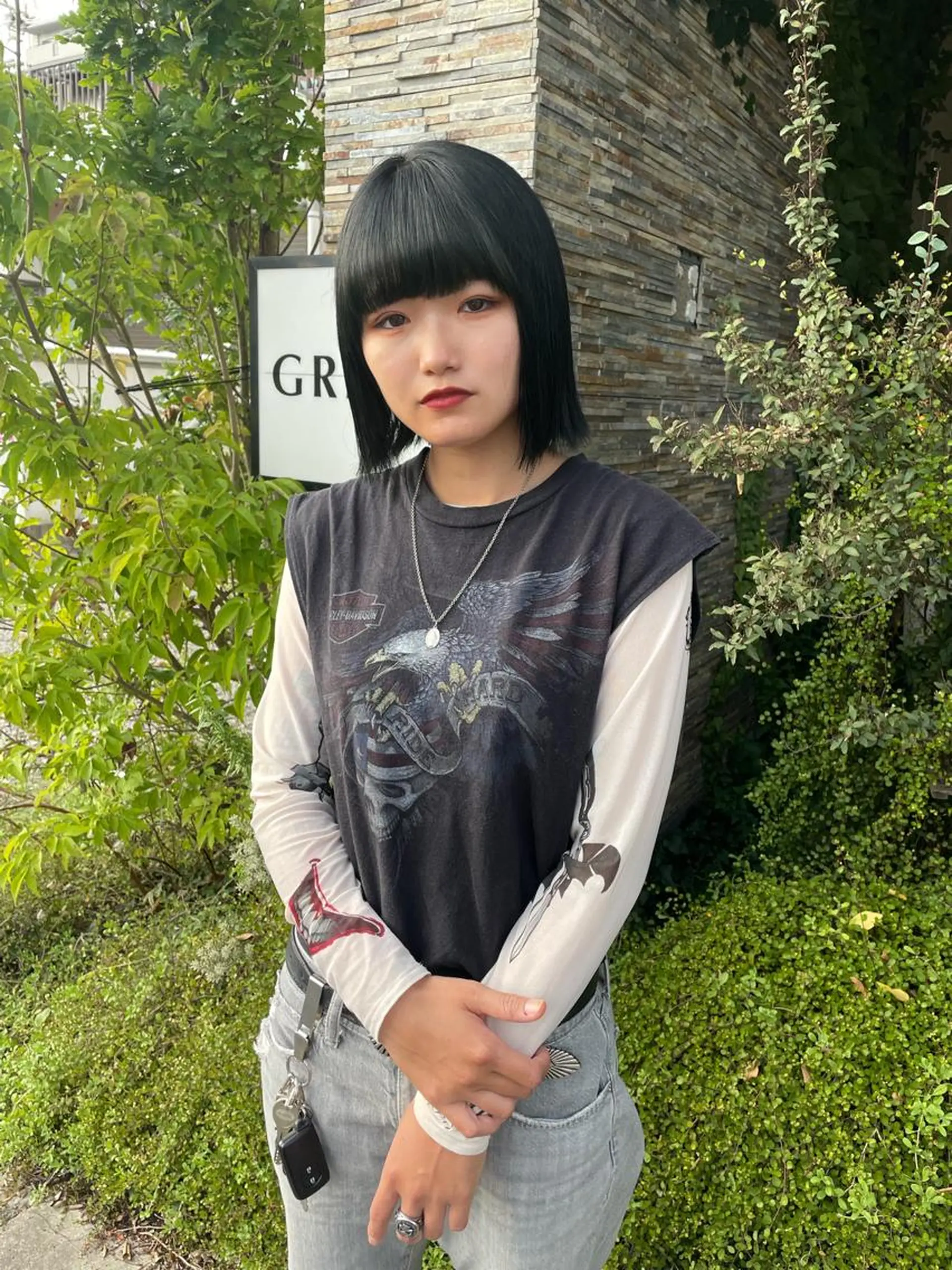 ミディアム カラー 黒髪 ブルーカラー ブルーブラック ヘアカラー トリートメント アオキ リノのヘアスタイル