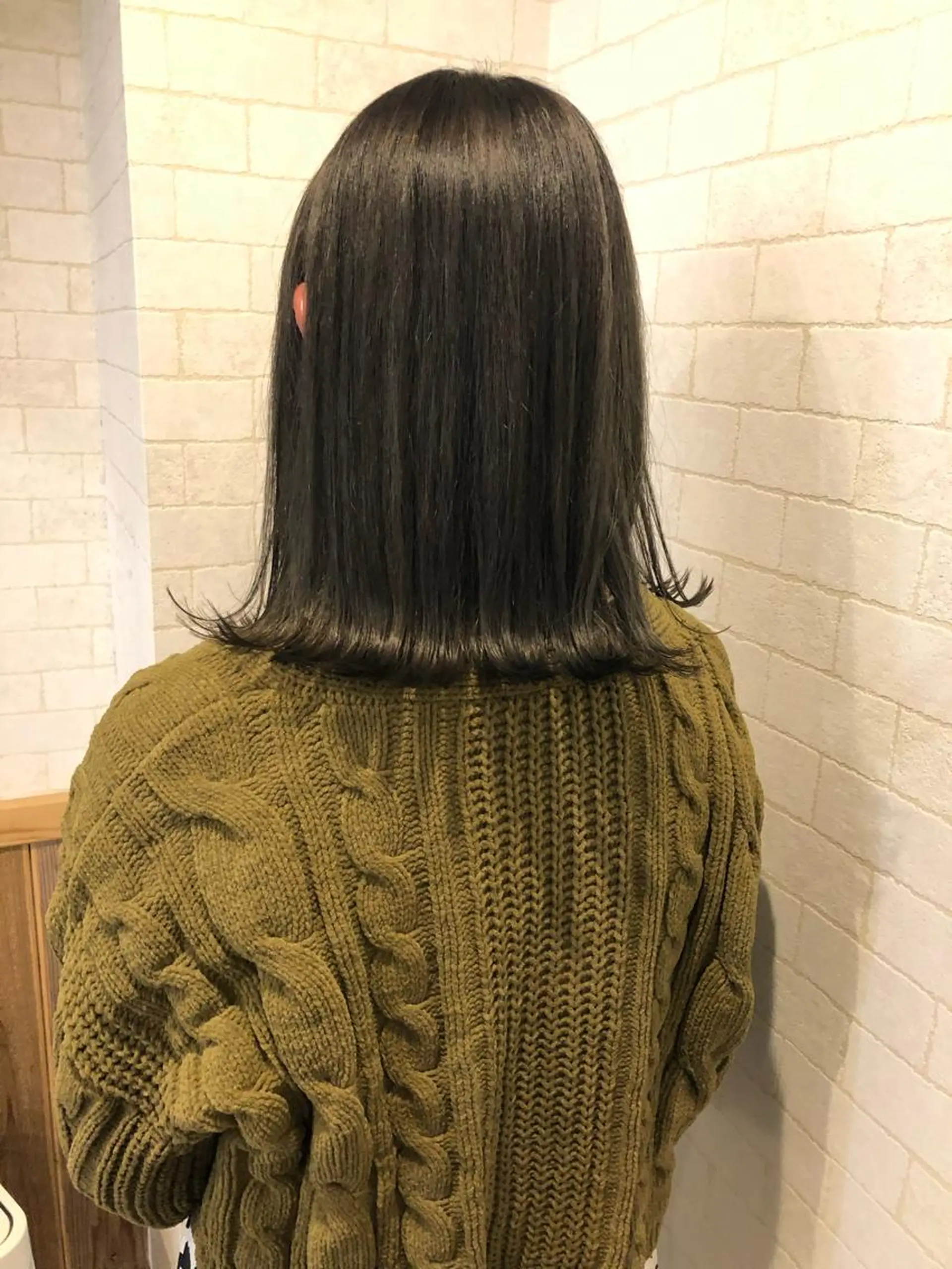 ショート カラー ベージュカラー ブリーチ ブリーチなしカラー オリーブベージュ カット ヘアカラー FLEUR by little所属・🌸モテヘア🌸 ﾀﾞｲﾁのヘアスタイル