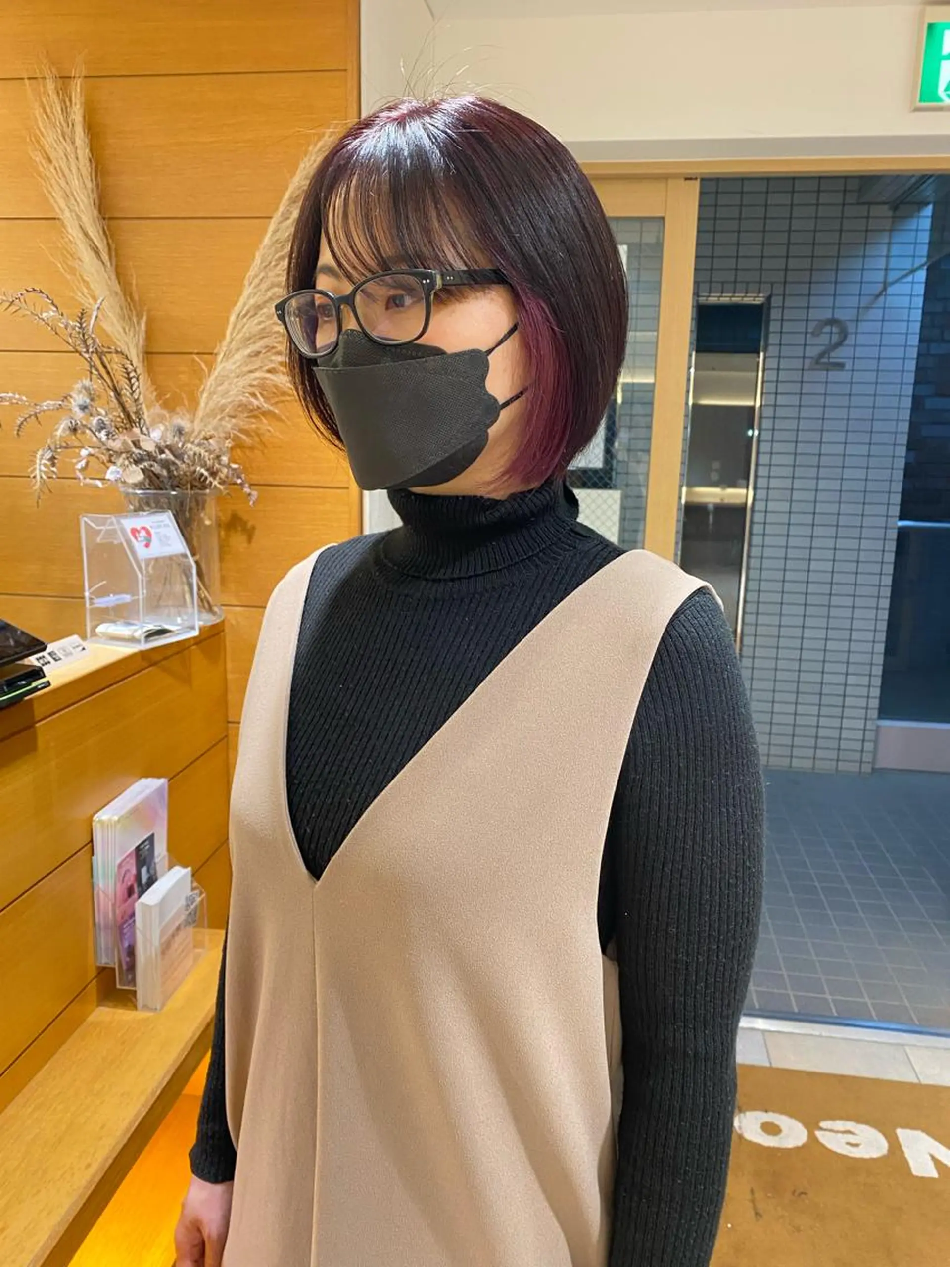 ショート ヘアカラー 谷川 あかりのヘアスタイル