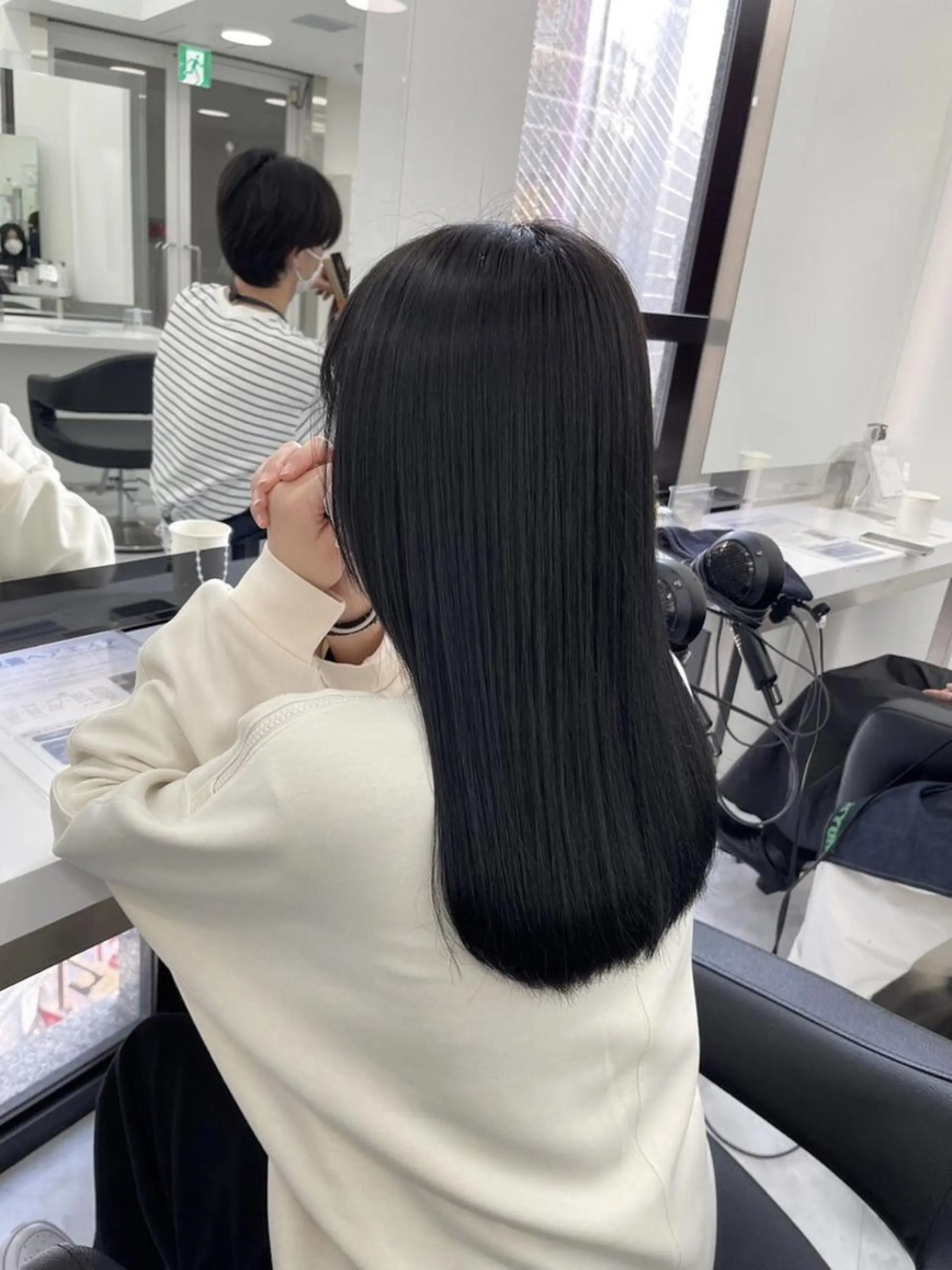 カラー 透明感くすみカラー 🩶カナタ🩶のヘアスタイル