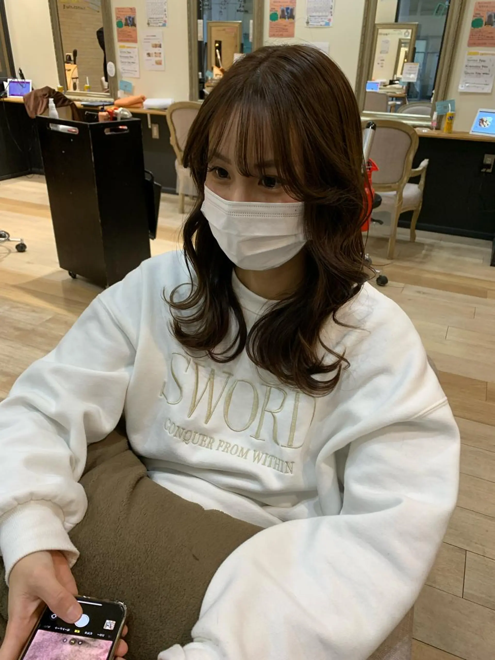 セミロング カラー ヨシンモリ 韓国風ヘア 似合わせカット シースルーバング カット トリートメント 上田 紗也のヘアスタイル