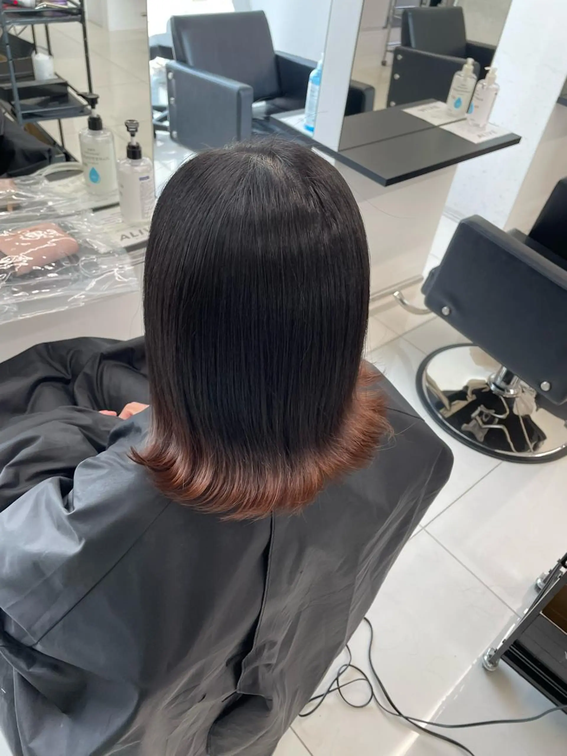 ミディアム カラー ブリーチ グラデーションカラー ✨無料！カット モデル募集✨夕貴のヘアスタイル