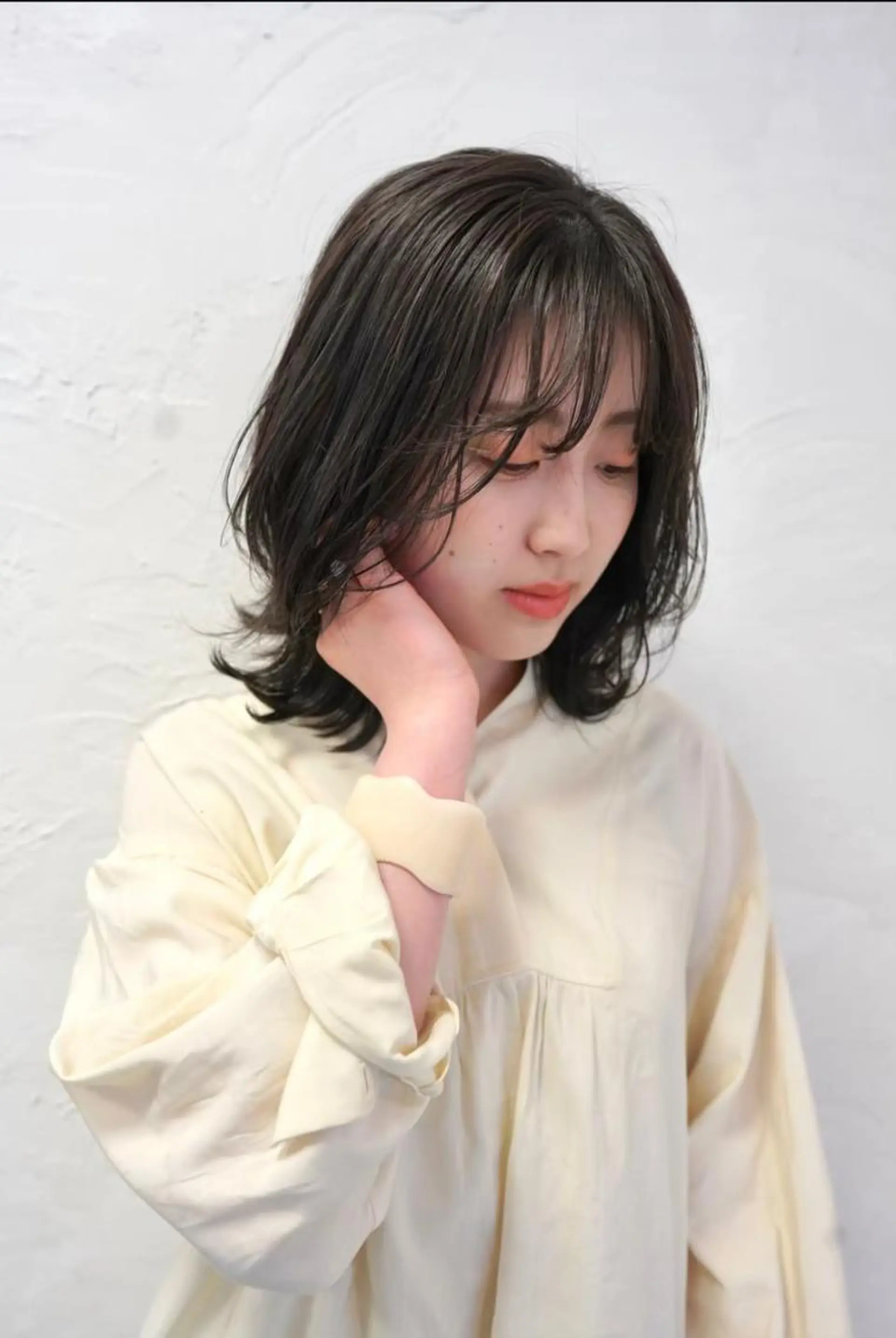 ミディアム カラー グレージュ オレンジ ヘッドスパ SiLO 【シロ】のヘアスタイル