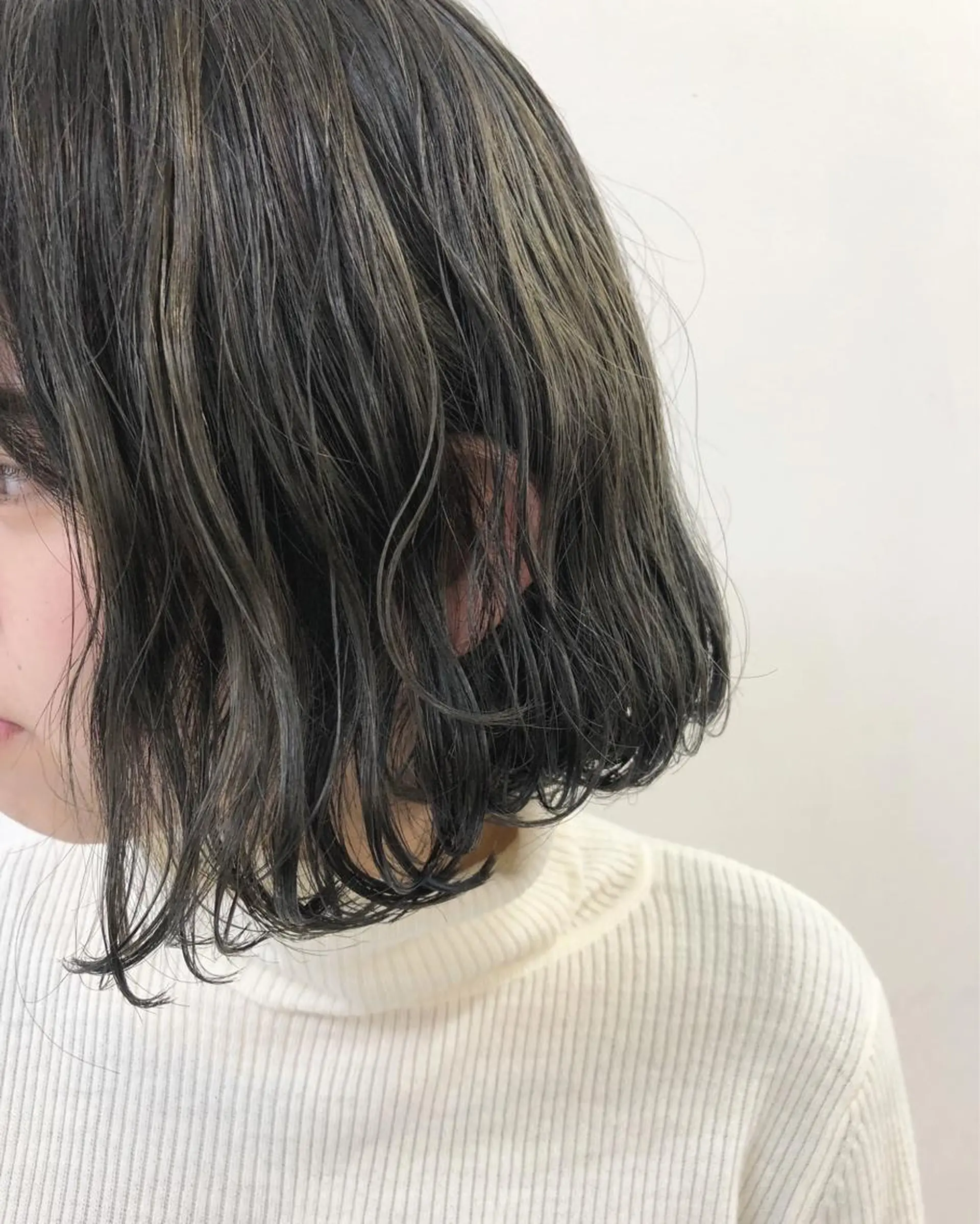 ショート カラー ハイライトカラー ハイライト ニシオカ タクヤのヘアスタイル