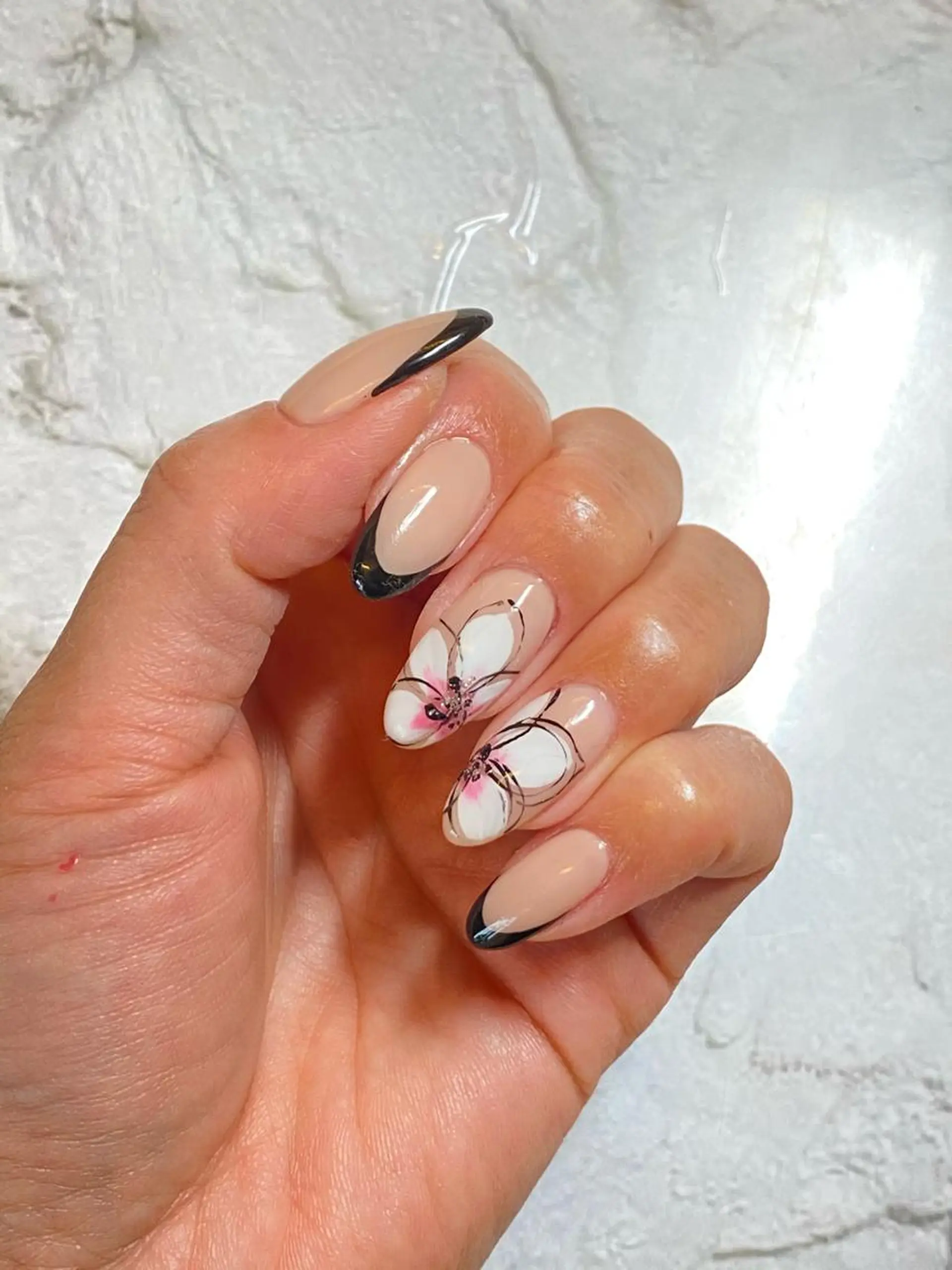 ネイル フラワーネイル フレンチネイル ジェルネイル パラジェル 春ネイル ハンドネイル M nail はやまうららのネイルデザイン