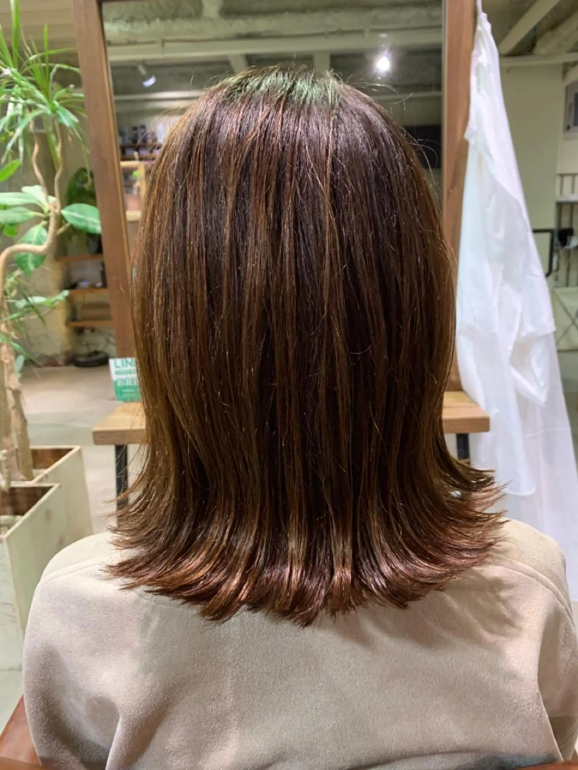 ミディアム 切りっぱなしボブ ボブ 岸本 桂輝のヘアスタイル