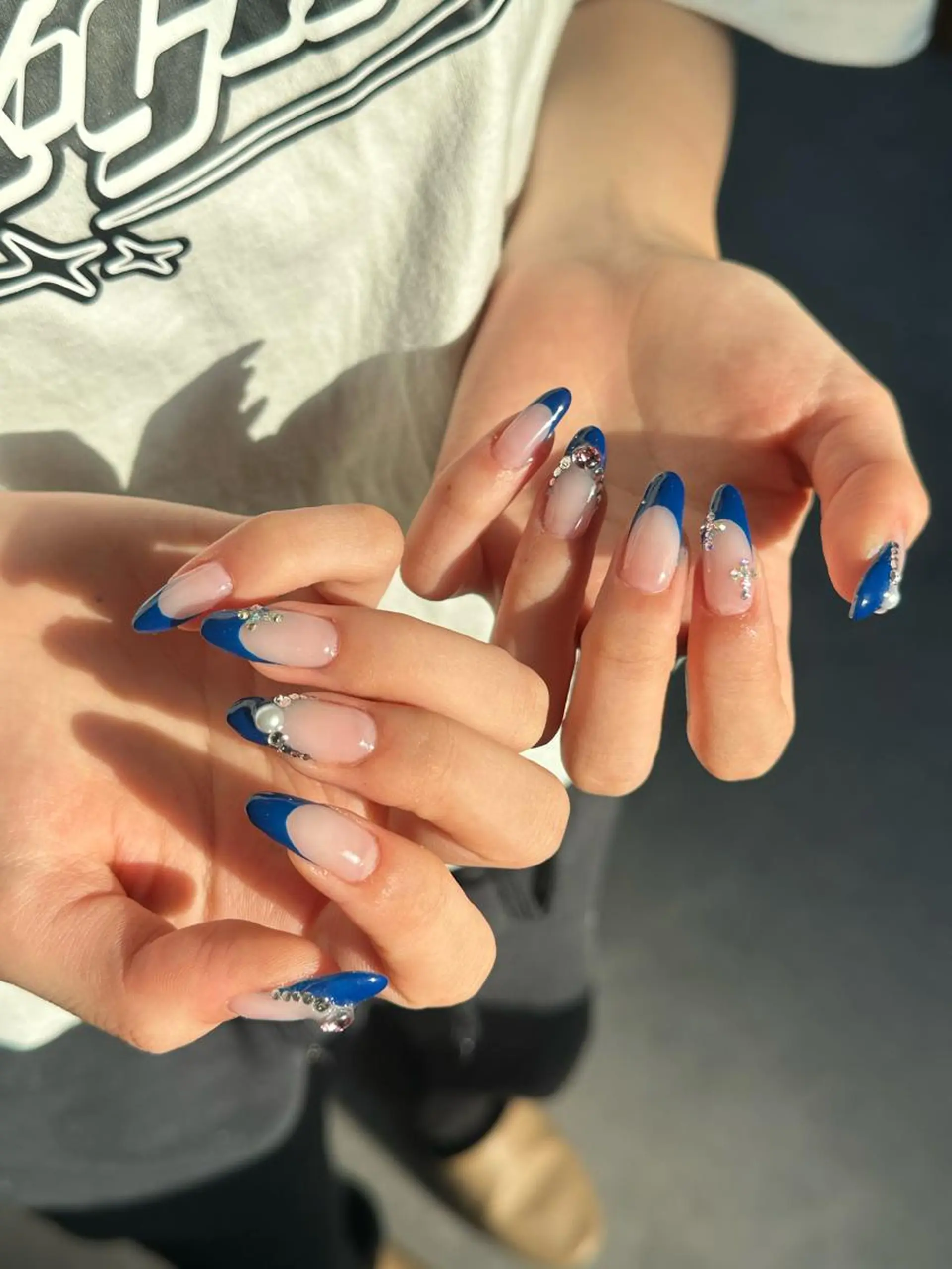 ネイル ブルー フレンチネイル lillion nail salon所属・Ru nail♡のネイルデザイン