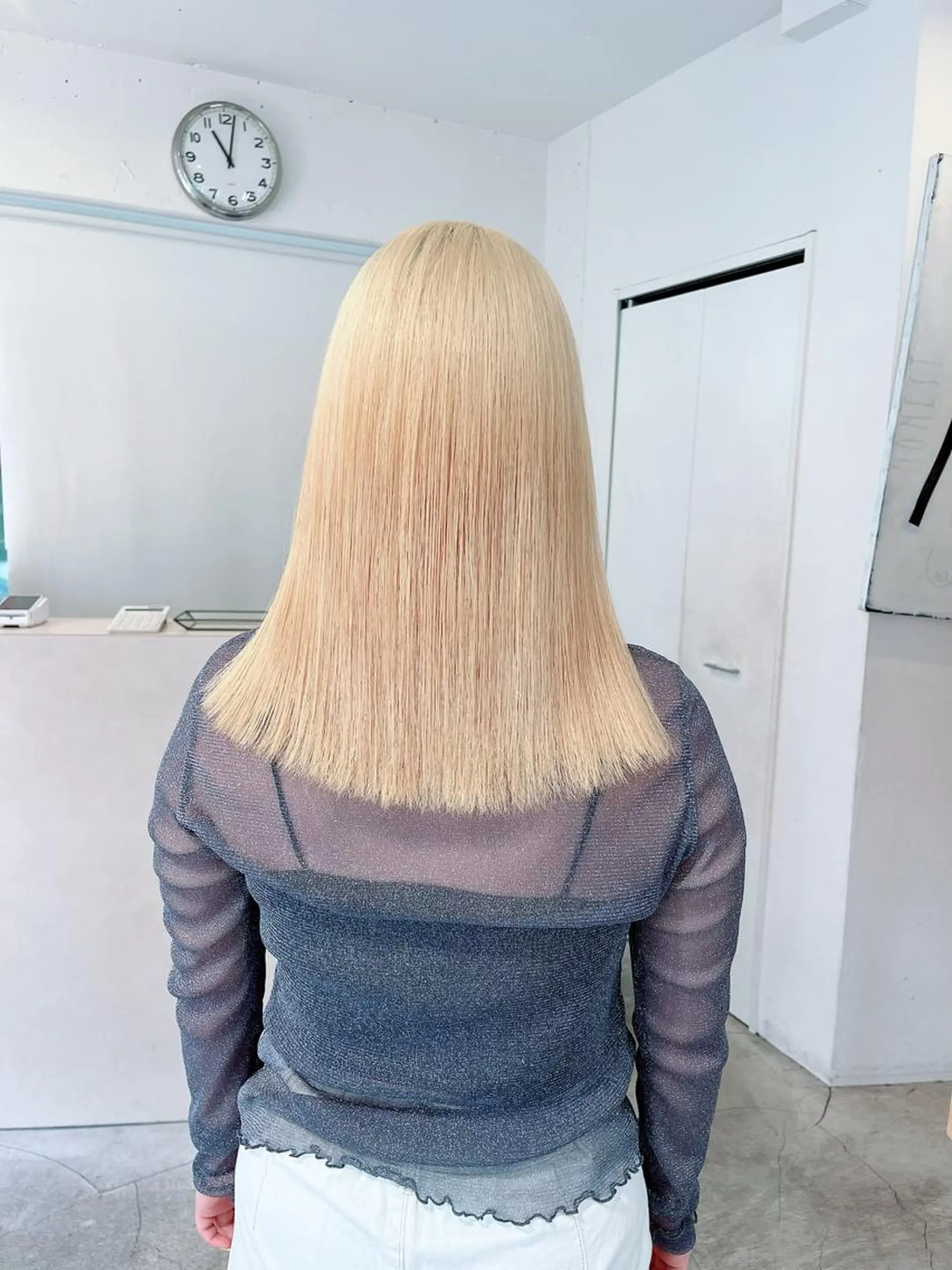 セミロング カラー ブリーチ 抜きっぱなしブロンド ブロンド ケアブリーチ 💗モテ髪 ハイトーンあや💗のヘアスタイル