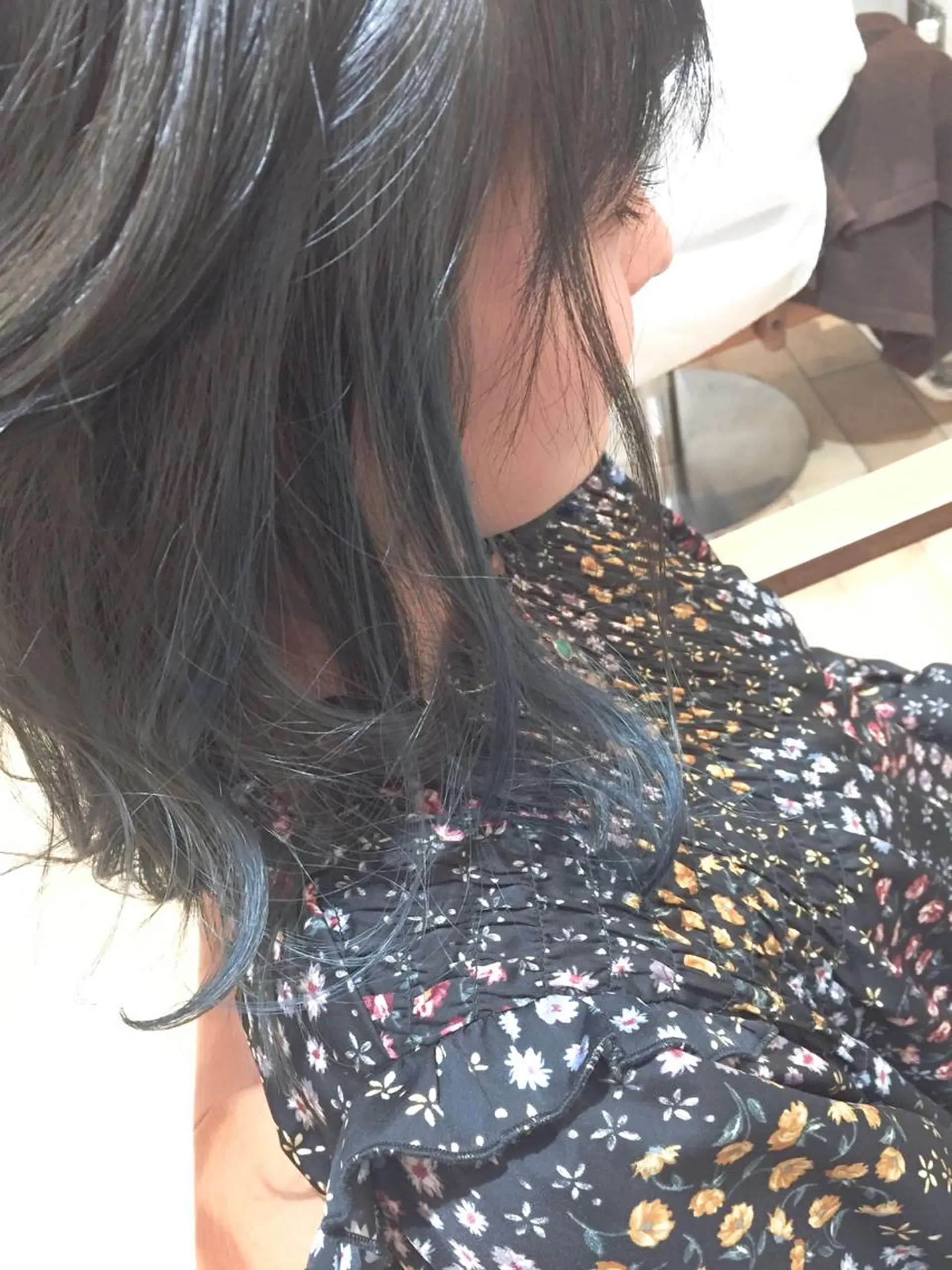 セミロング カラー アッシュ ブルーカラー ブルーアッシュ ダークアッシュ インナーカラー un所属・un 溝の口 伊豆本のマツエク・マツパデザイン