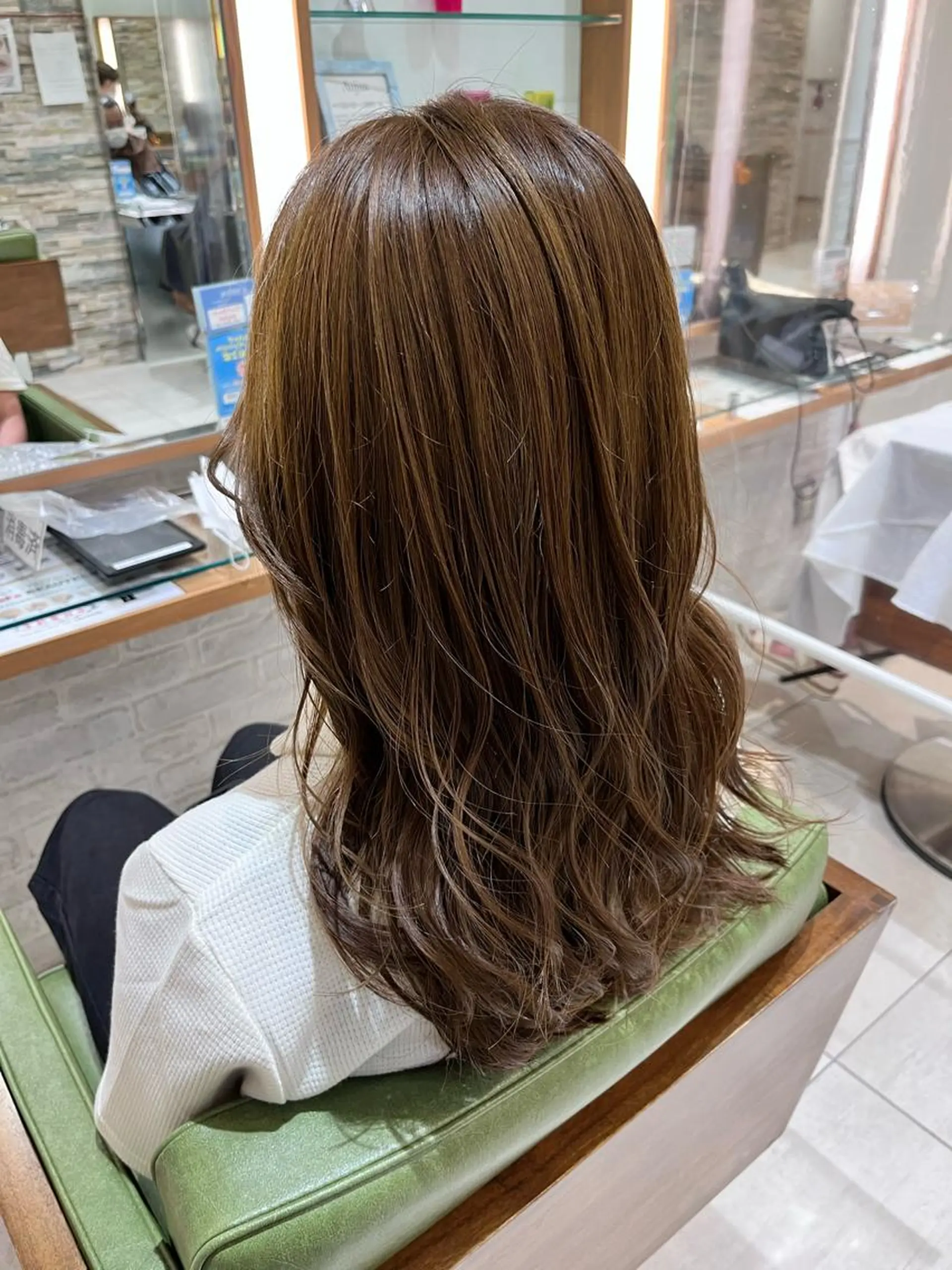 ミディアム カラー オリーブカラー 高橋友里亜 /フリーランスのヘアスタイル
