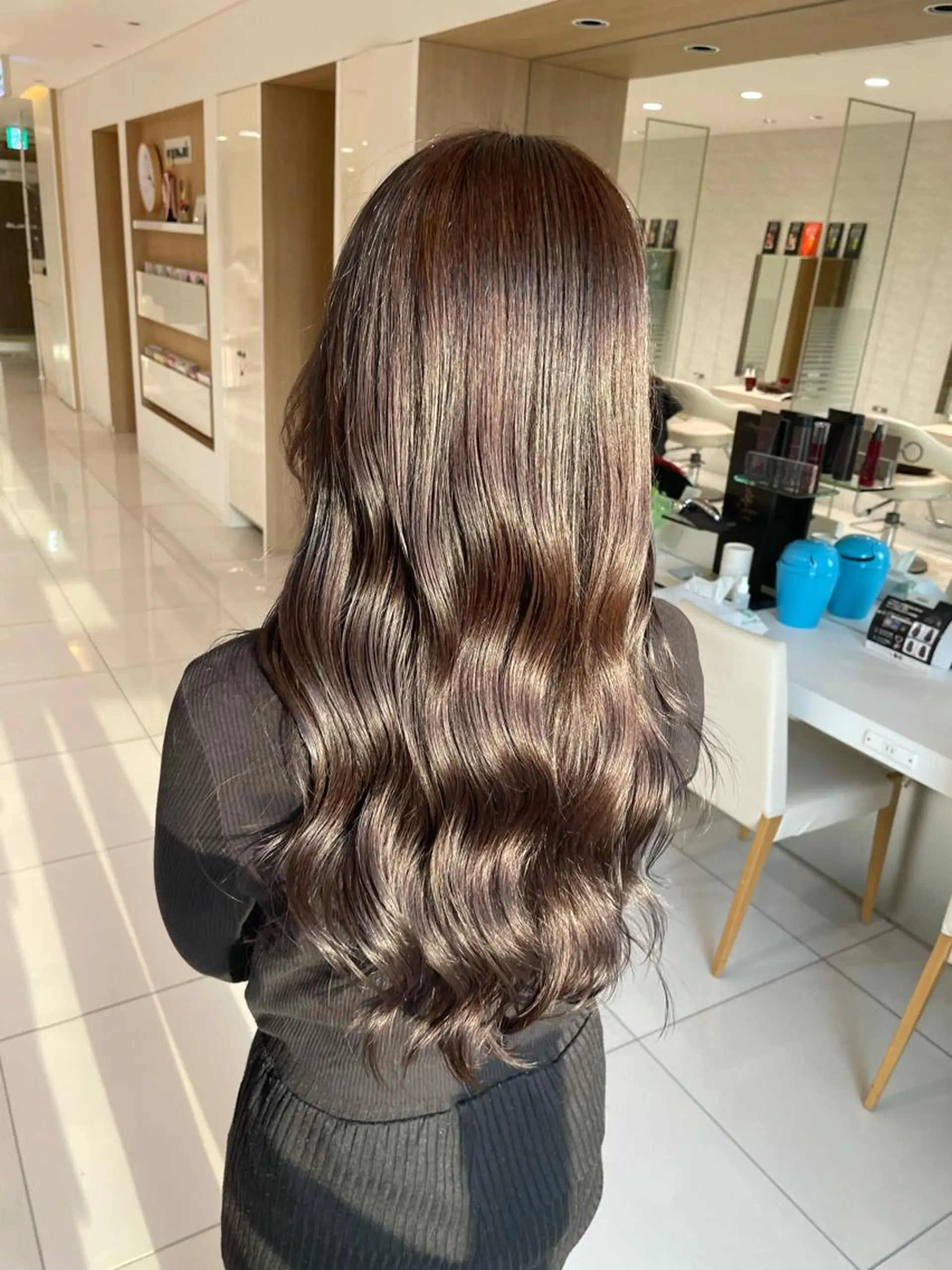 ロング カラー カット ヘアカラー トリートメント ご新規様限定クーポン あります　桂口　烈闘のヘアスタイル