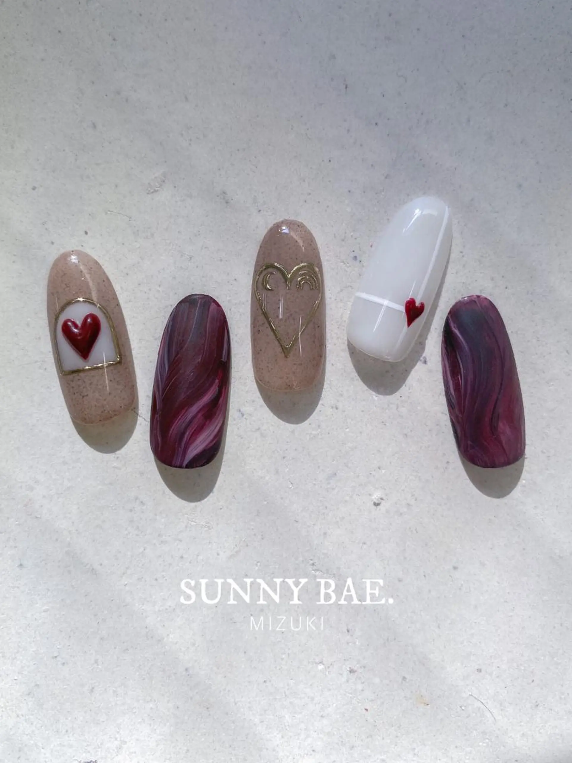 ネイル アートネイル ボルドー ジェルネイル ハート マットネイル ハンドネイル SUNNY BAE. 🌼MIZUKIのネイルデザイン