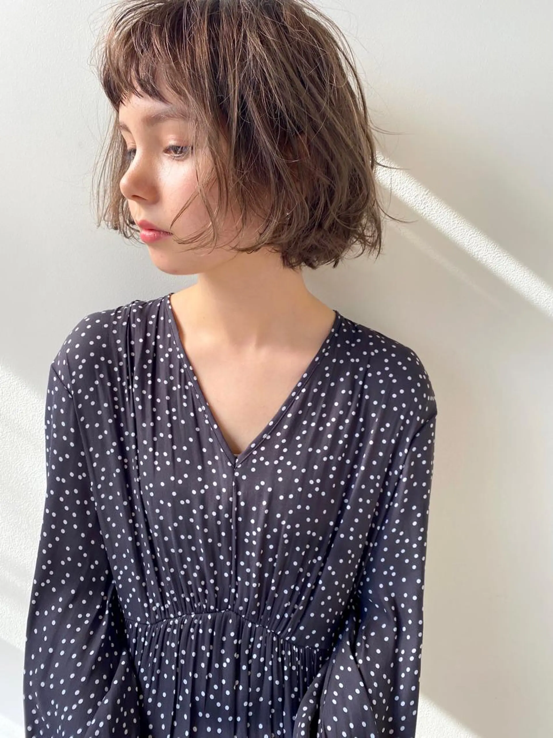 ミディアム カラー パーマ ヘアアレンジ ネイル マツエク・マツパ アイブロウ 前髪パーマ/割れ癖 /レイヤー/駅近のヘアスタイル