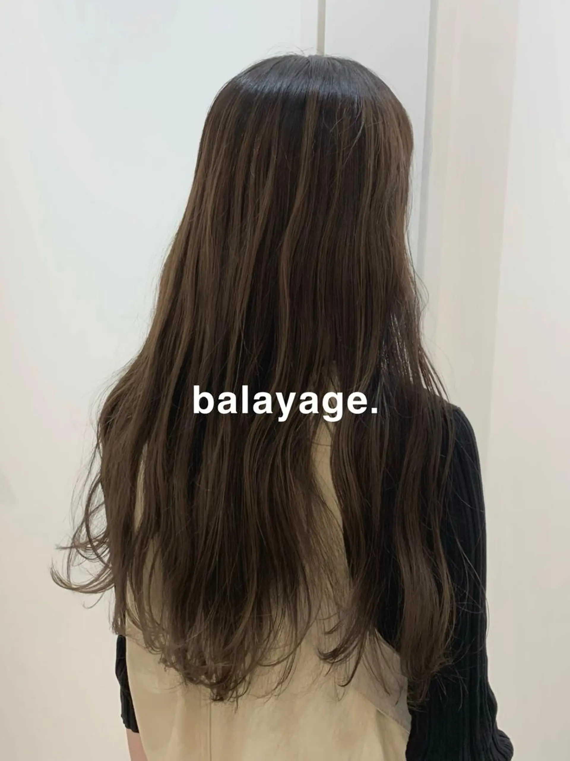 カラー バレイヤージュ グレージュ カット ヘアカラー loka所属・山本 晶大のヘアスタイル