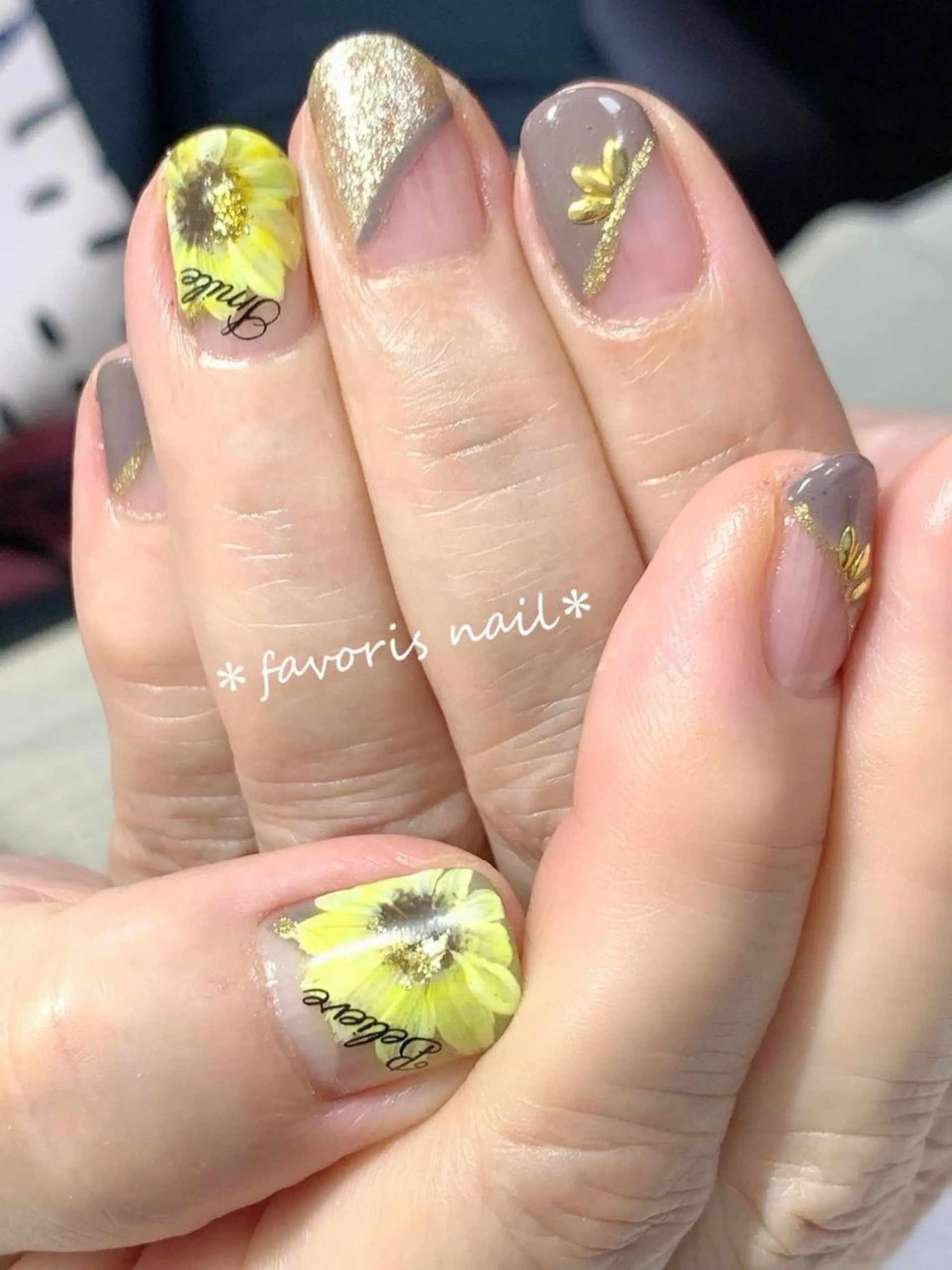 ネイル ハンドネイル favoris nail🌼のネイルデザイン