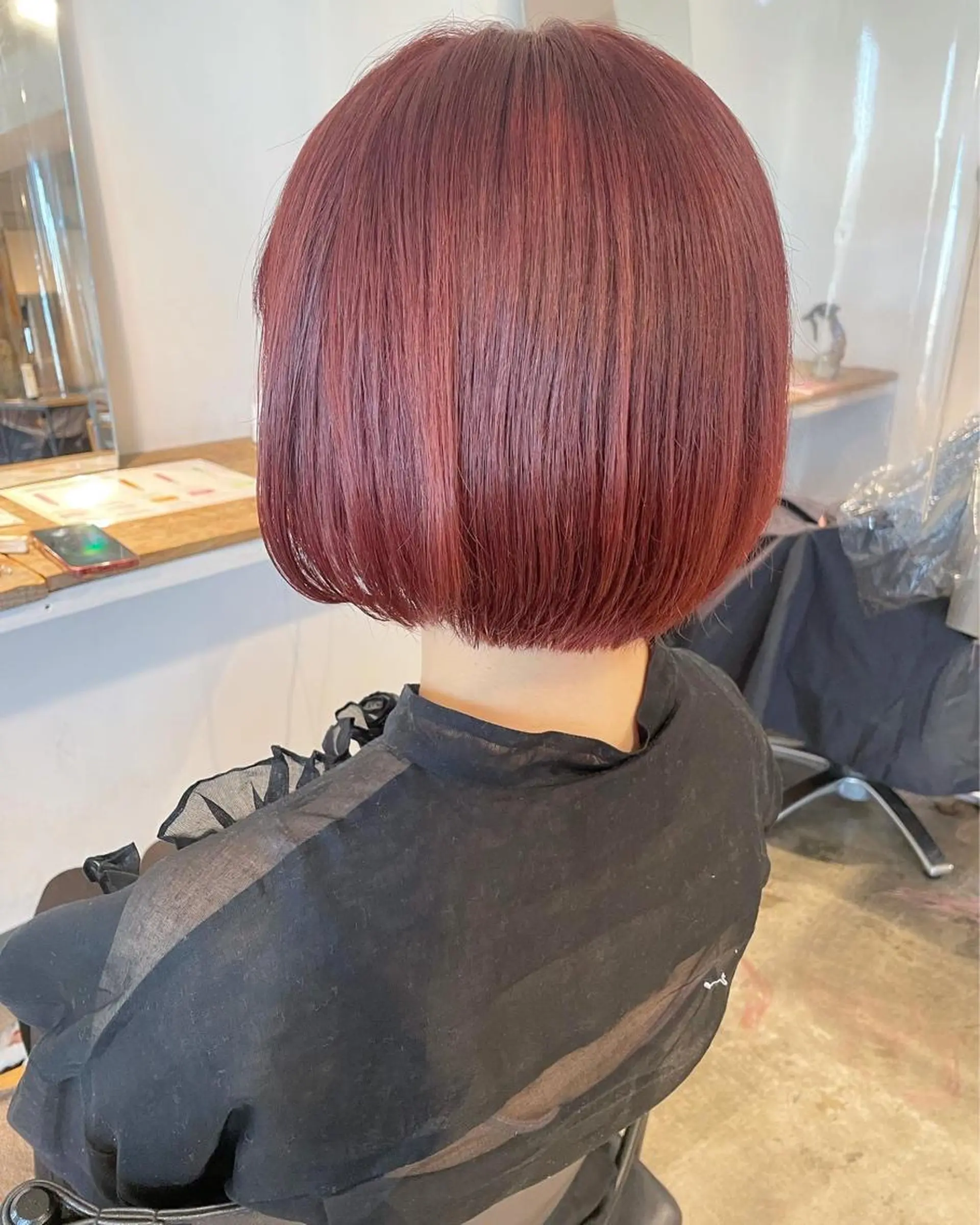 ショート カラー レッドカラー ボブ カット ヘアカラー トリートメント ハイトーン/レイヤー /ケアブリーチ石川治のヘアスタイル