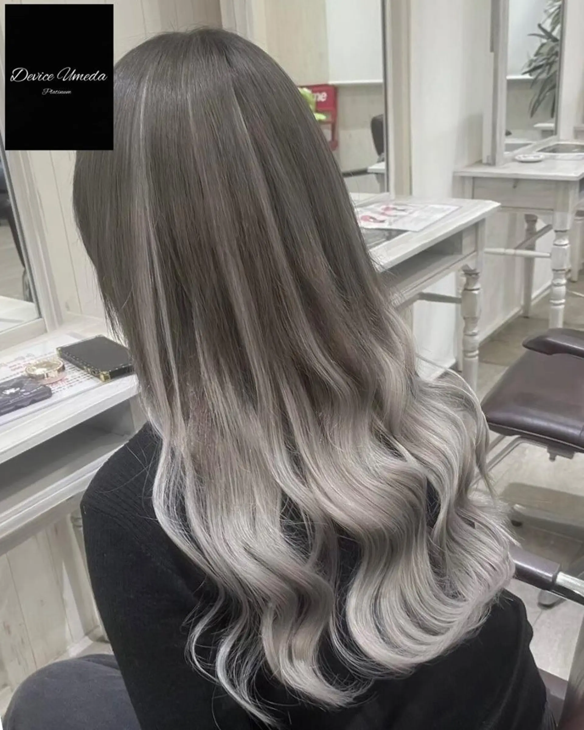 ロング ヘアアレンジ カラー レミーエクステ大阪 Device梅田のヘアスタイル