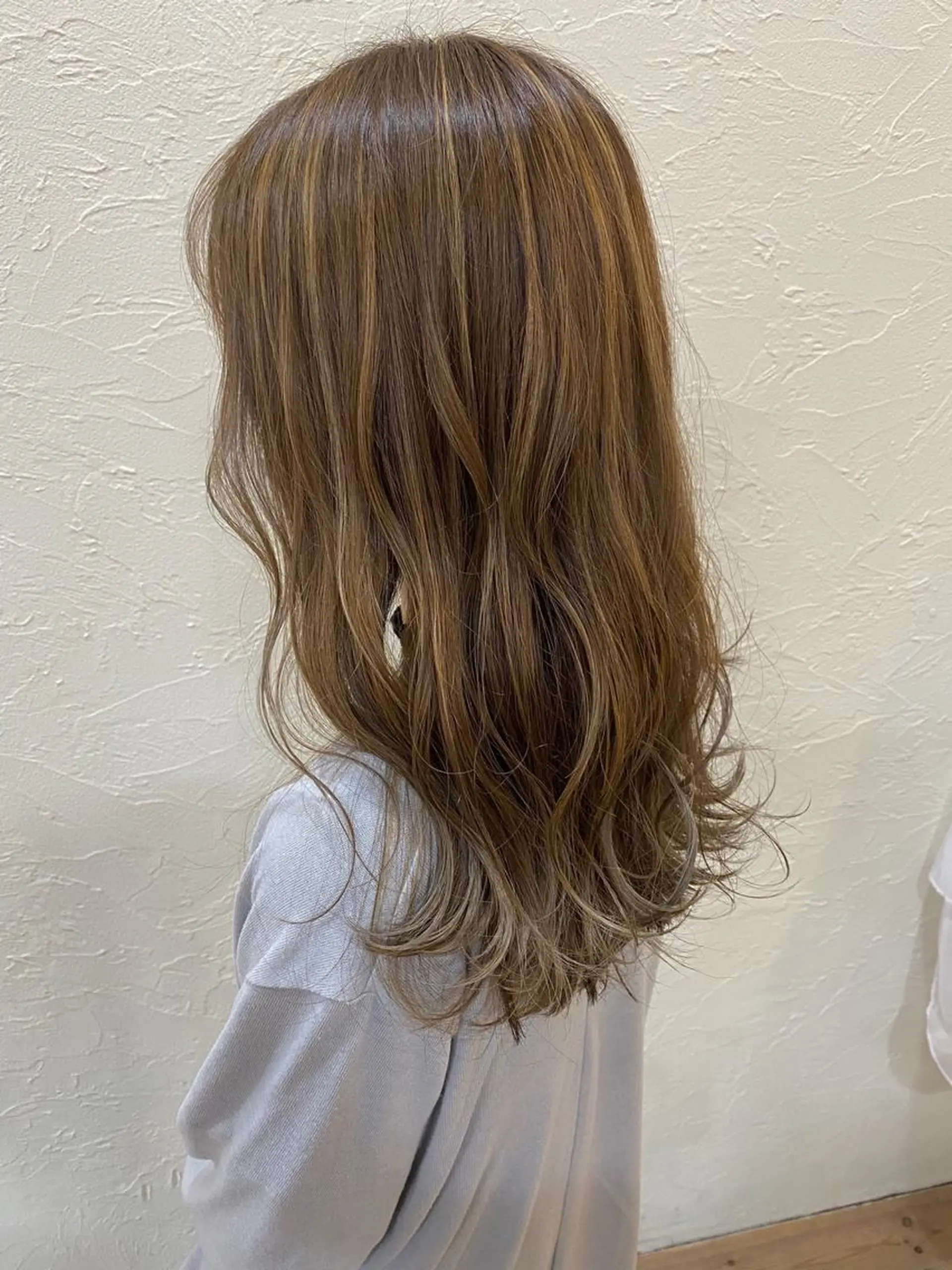 ロング カラー ハイライトカラー ハイライト カット ヘアカラー トリートメント ENIF ヤマグチアツコのヘアスタイル