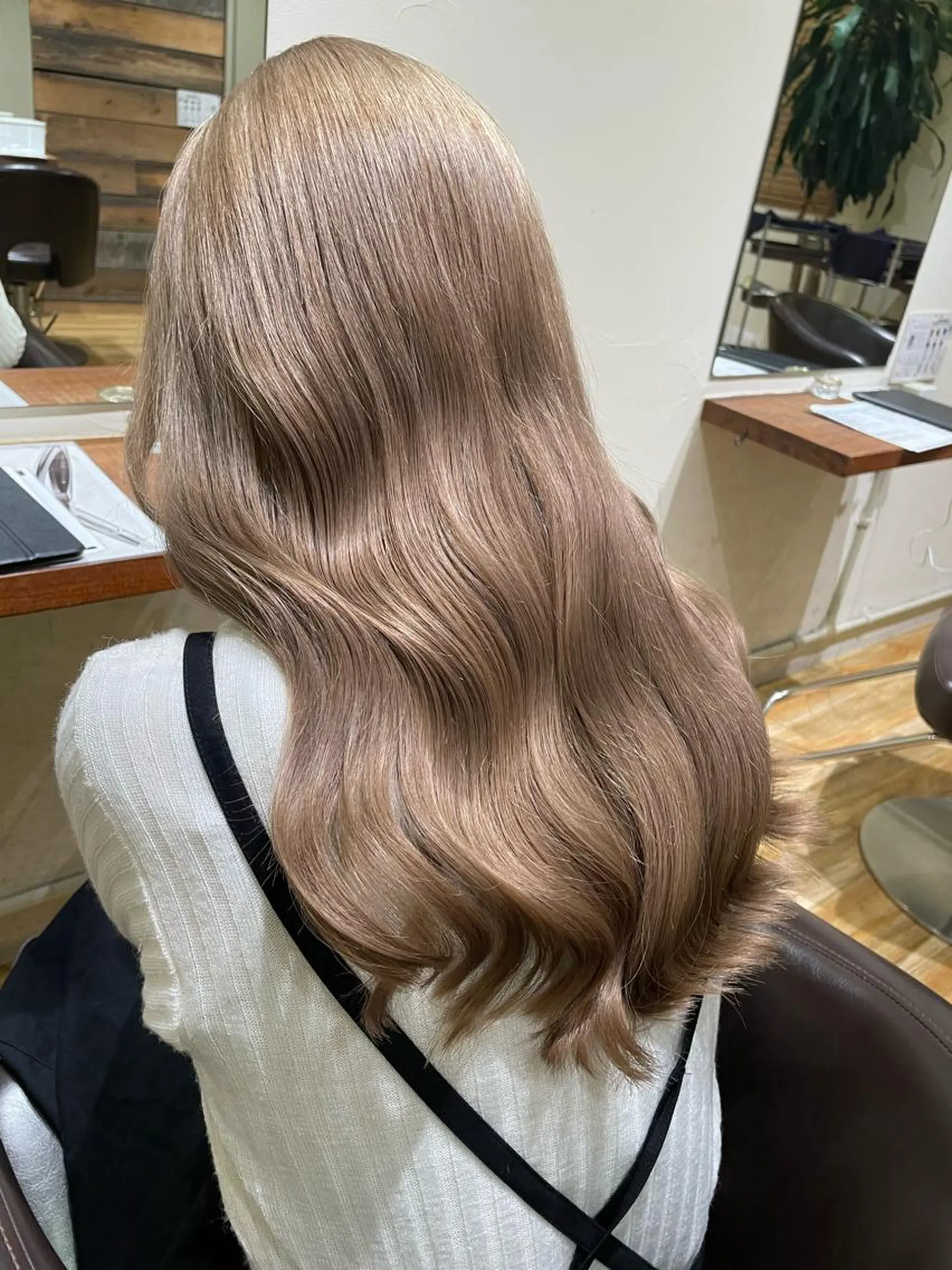 ロング カラー ヘアカラー トリートメント 韓国スタイル🇰🇷 minamiのヘアスタイル