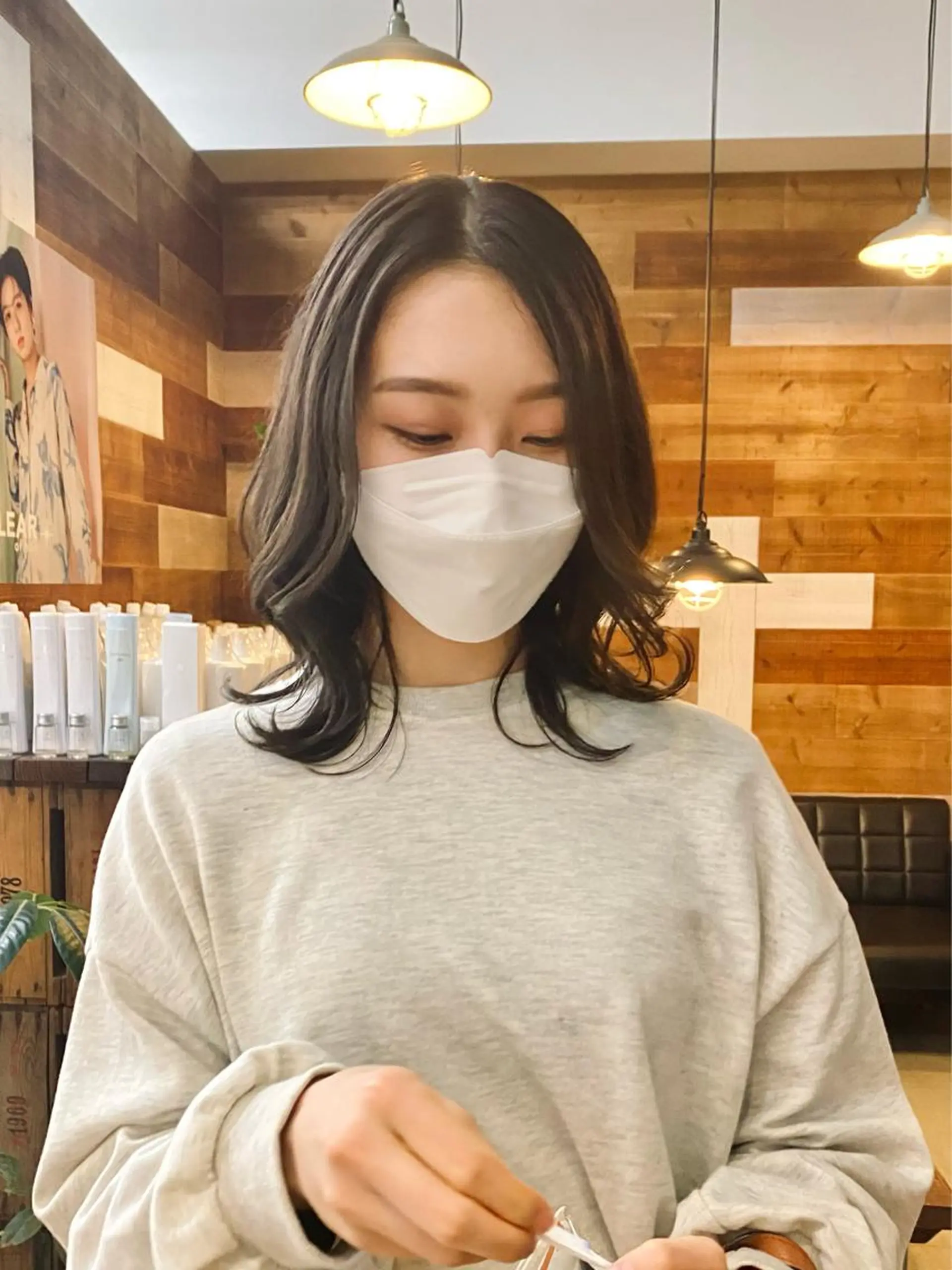 ミディアム 韓国風ヘア レイヤーカット サトウ リョウのヘアスタイル