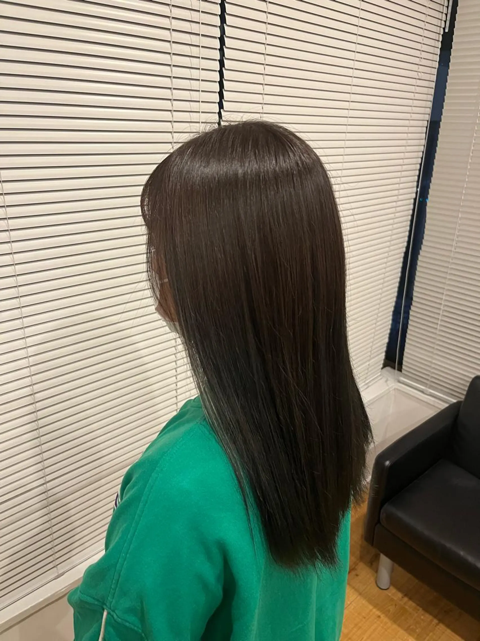 カラー 藤原 智恵のヘアスタイル