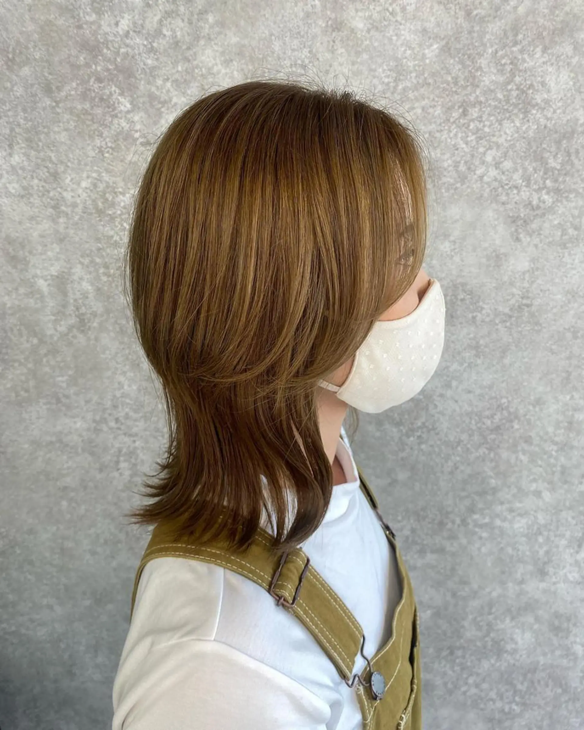 ロング カラー アッシュ ベージュカラー オリーブベージュ レイヤーカット UNDER vr 【アンダーバー】のヘアスタイル
