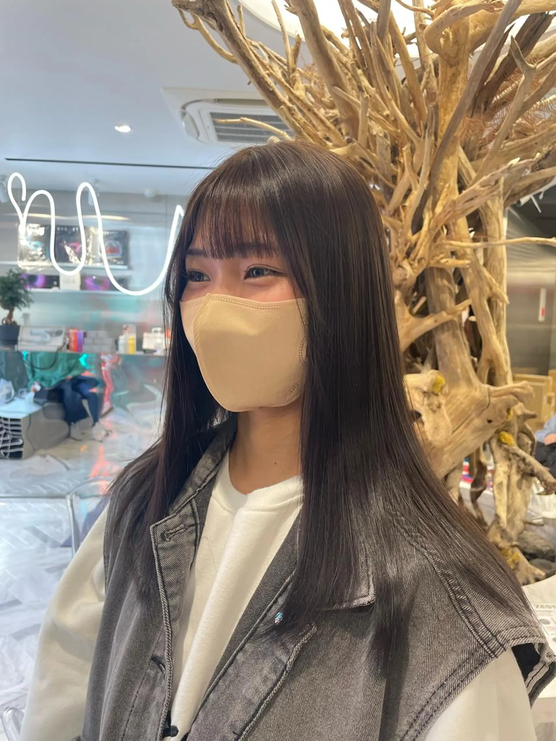 セミロング カラー アッシュ アッシュブラウン ブラウンカラー ヘアカラー 🧁はるひ/ ZEST八王子🟡のヘアスタイル