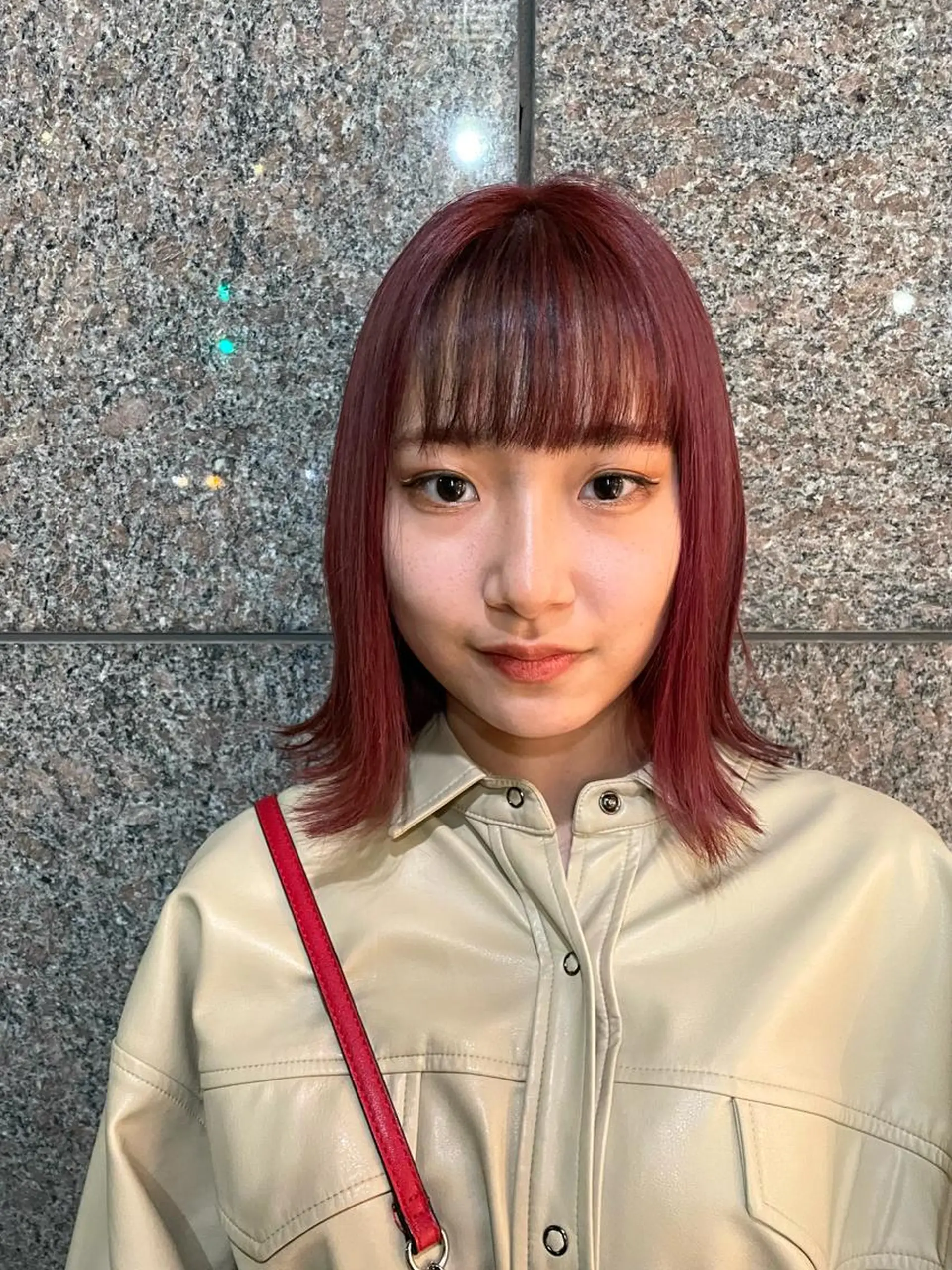 カラー BLANCA　HAIR西尾所属・新納 杏奈のヘアスタイル