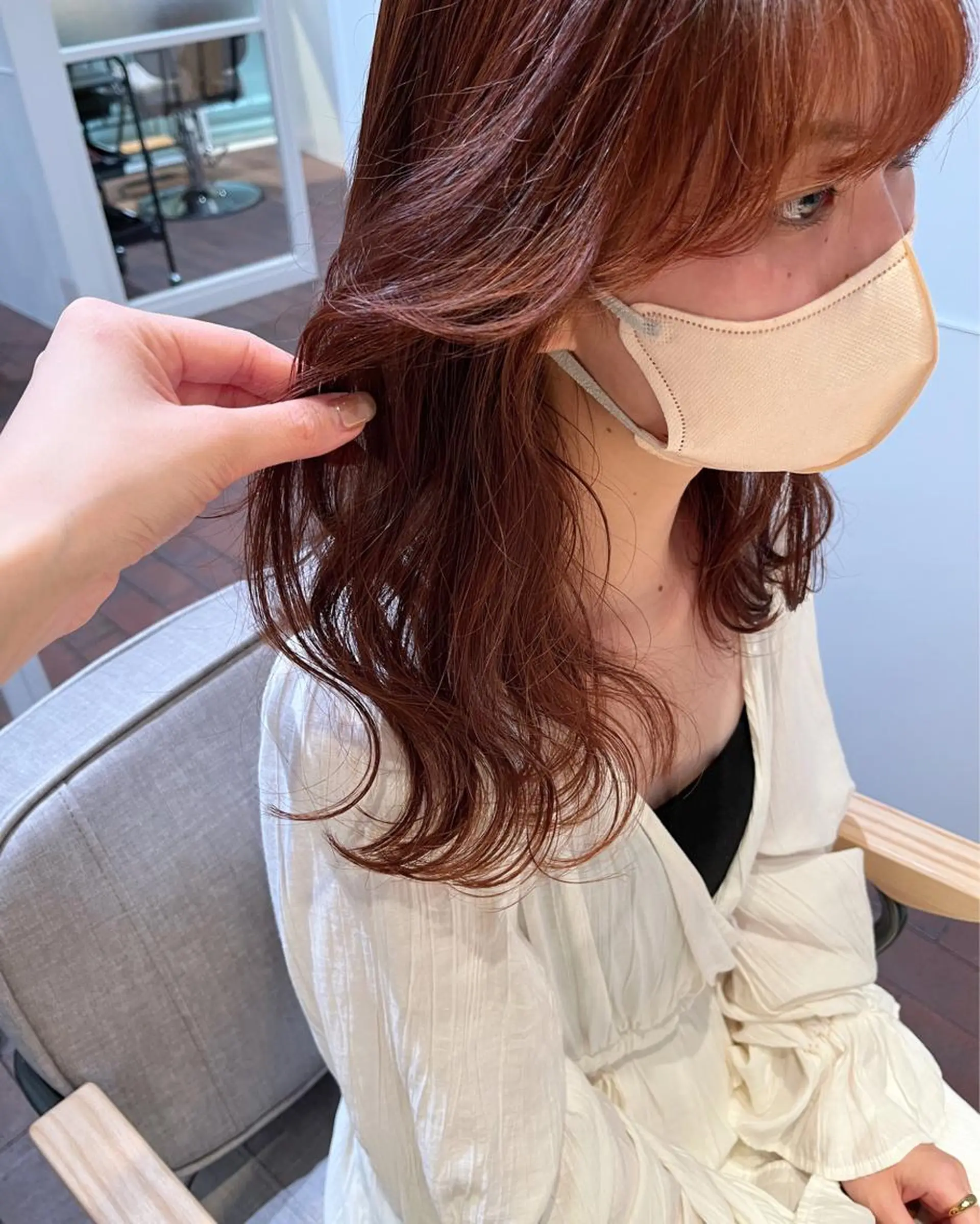 ミディアム カラー ブリーチ ブリーチなしカラー オレンジ ピンクカラー カット ヘアカラー トリートメント Sill所属・片岡 由依のヘアスタイル