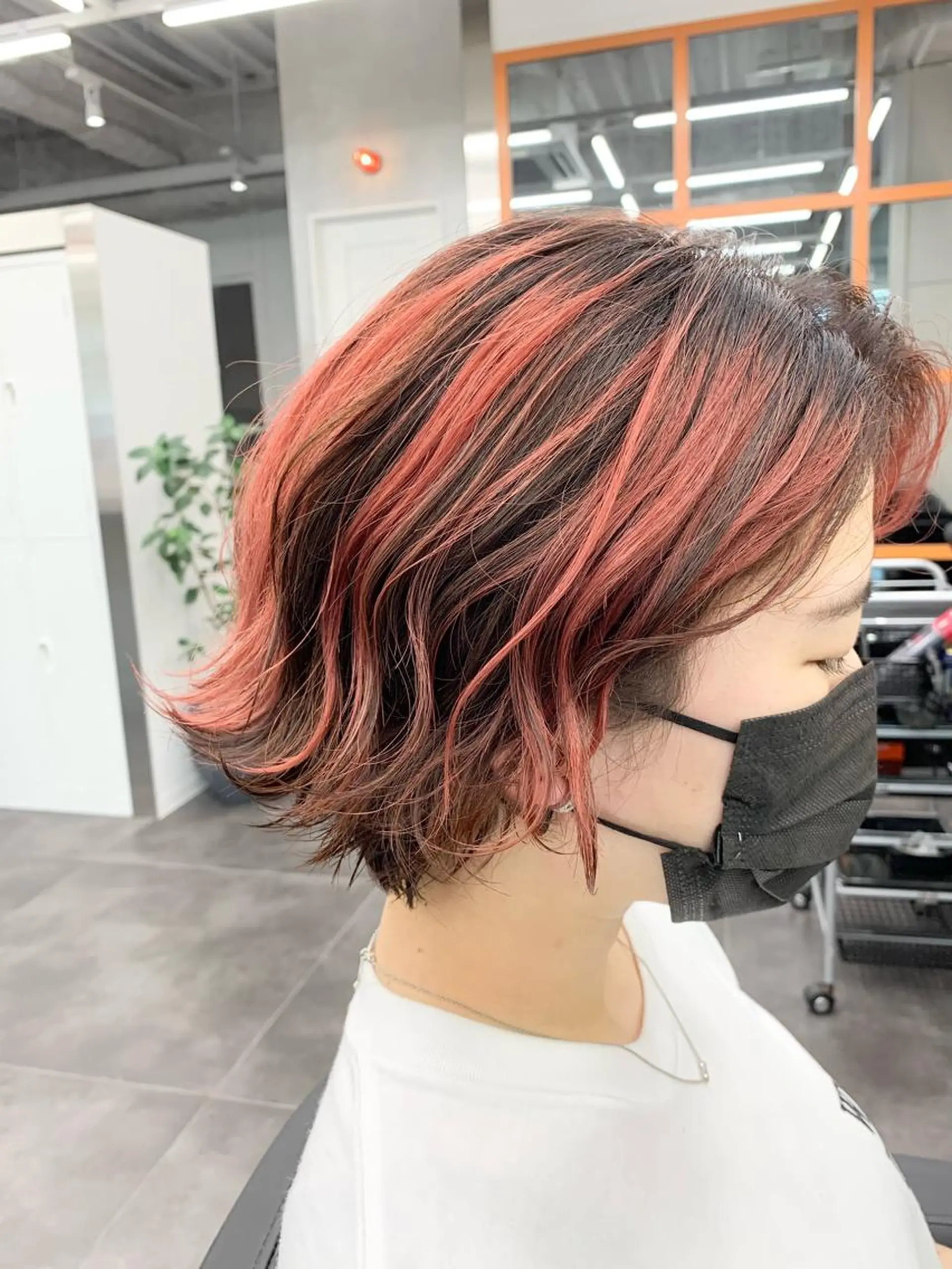 ショート カラー ブリーチ 透明感カラー ダブルカラー イヤリングカラー ハイライトカラー 店長担当🌟 矢吹ガブリエル🌟のヘアスタイル