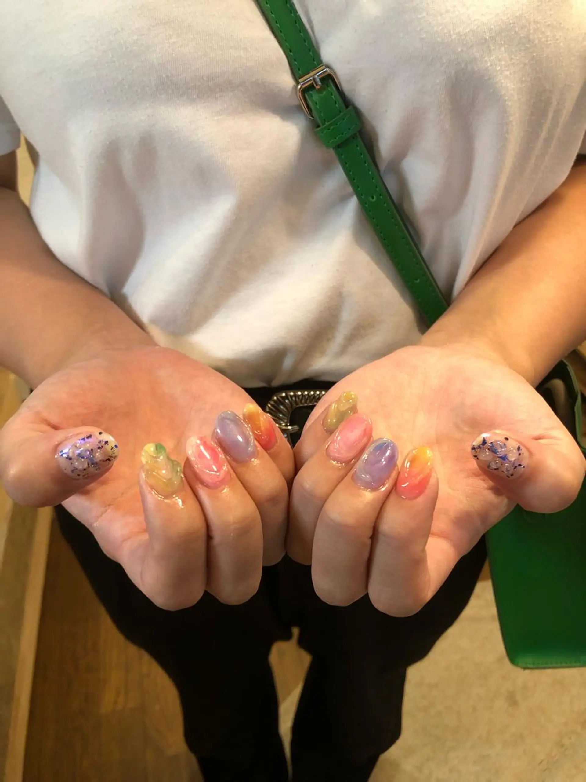 ネイル ハンドネイル フットネイル ハンドケア Nes.Nail所属・Miyagi Asamiのネイルデザイン