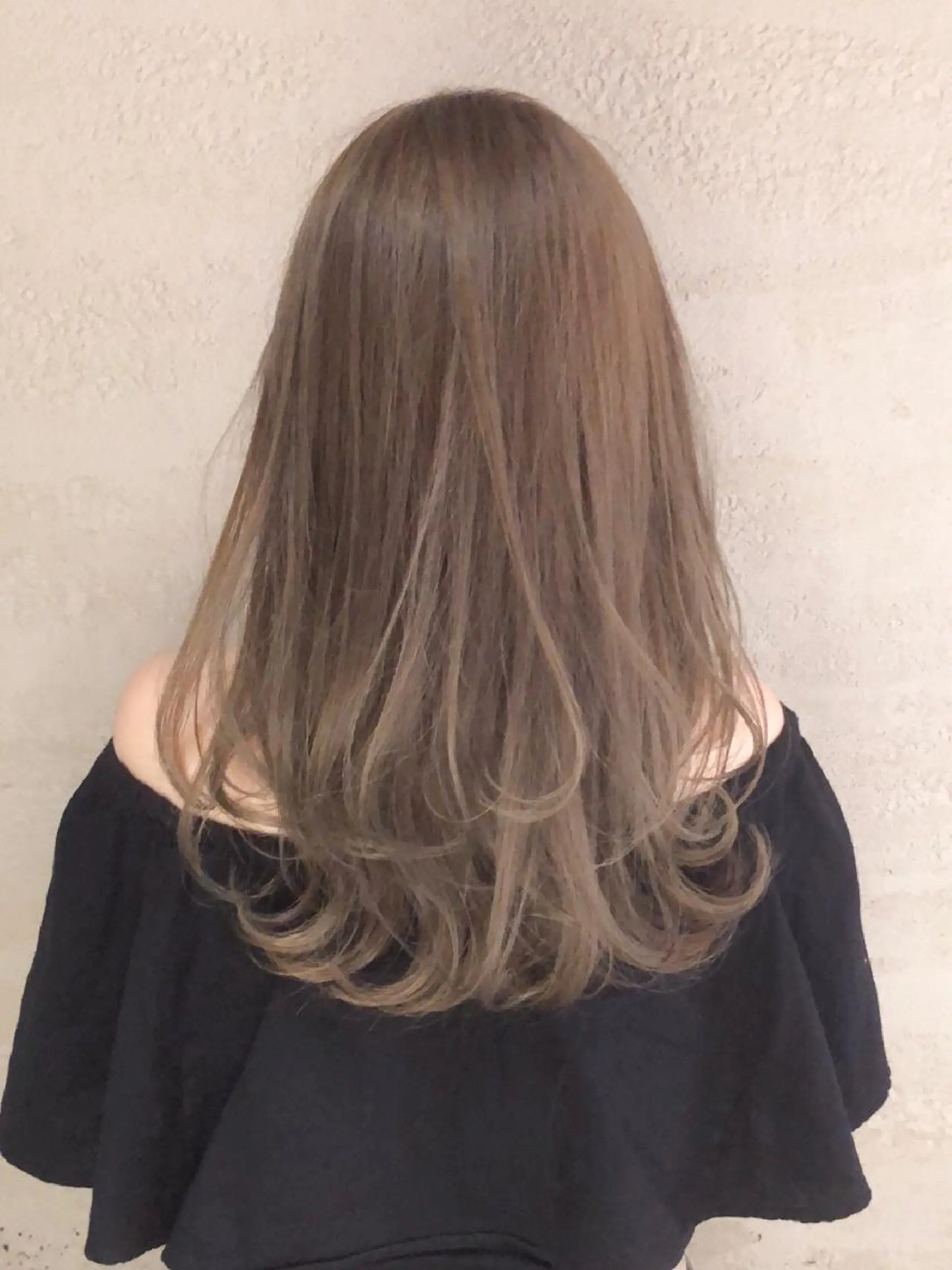ミディアム ヘアカラー 【愛され小顔カット】 YOSHIKIヘアのヘアスタイル