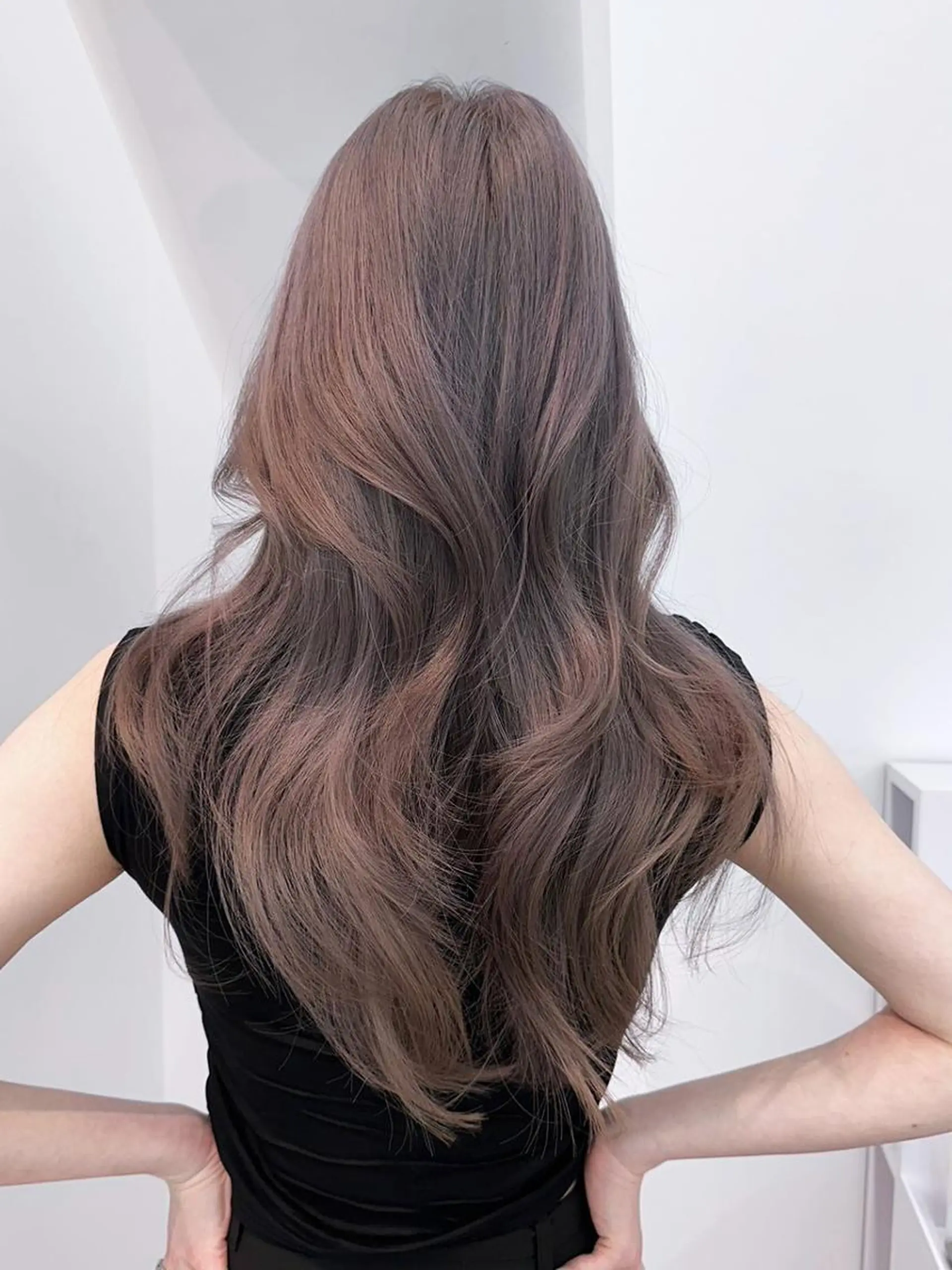 カラー セミロング ベージュカラー オリーブベージュ レイヤーカット カット ヘアカラー トリートメント ITbyALBUM 松戸のヘアスタイル