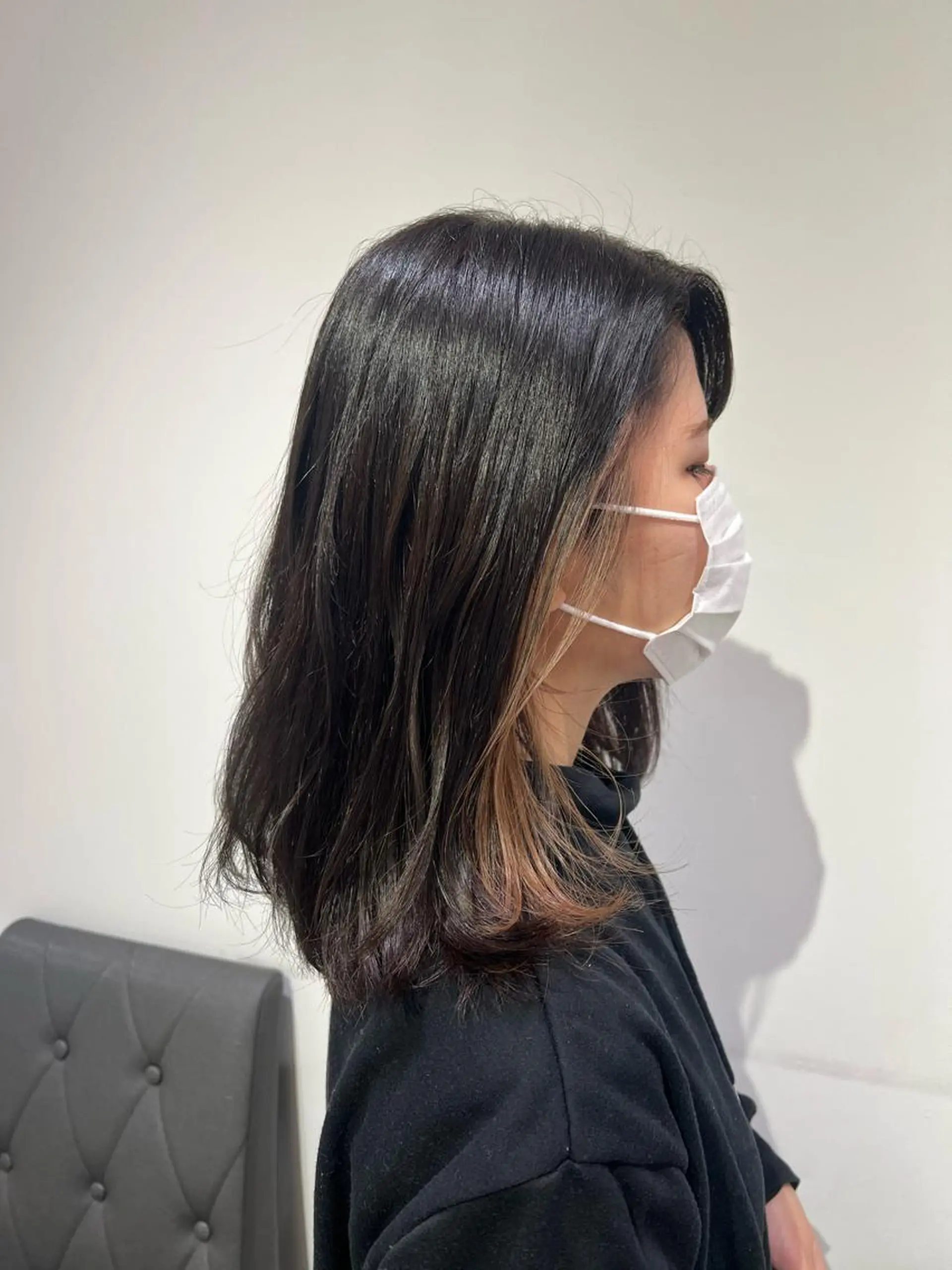 セミロング カラー ベージュカラー 透明感カラー イヤリングカラー グレージュ イルミナカラー ヘアカラー トリートメント 暖色カラー💜 中山由梨のヘアスタイル