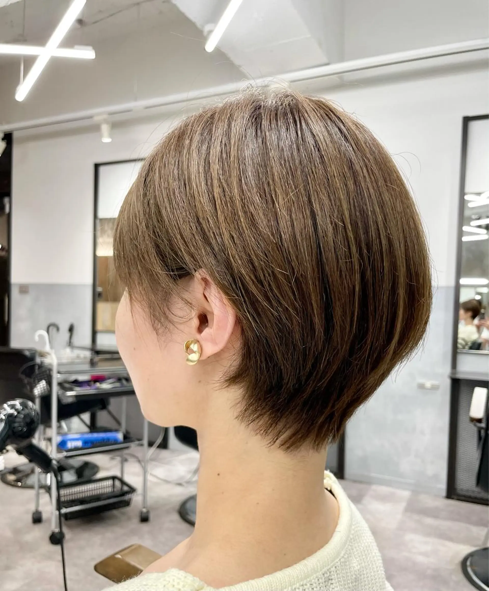 ショート カラー カット ヘアカラー 色気レイヤー& ショートはお任せ🌟のヘアスタイル