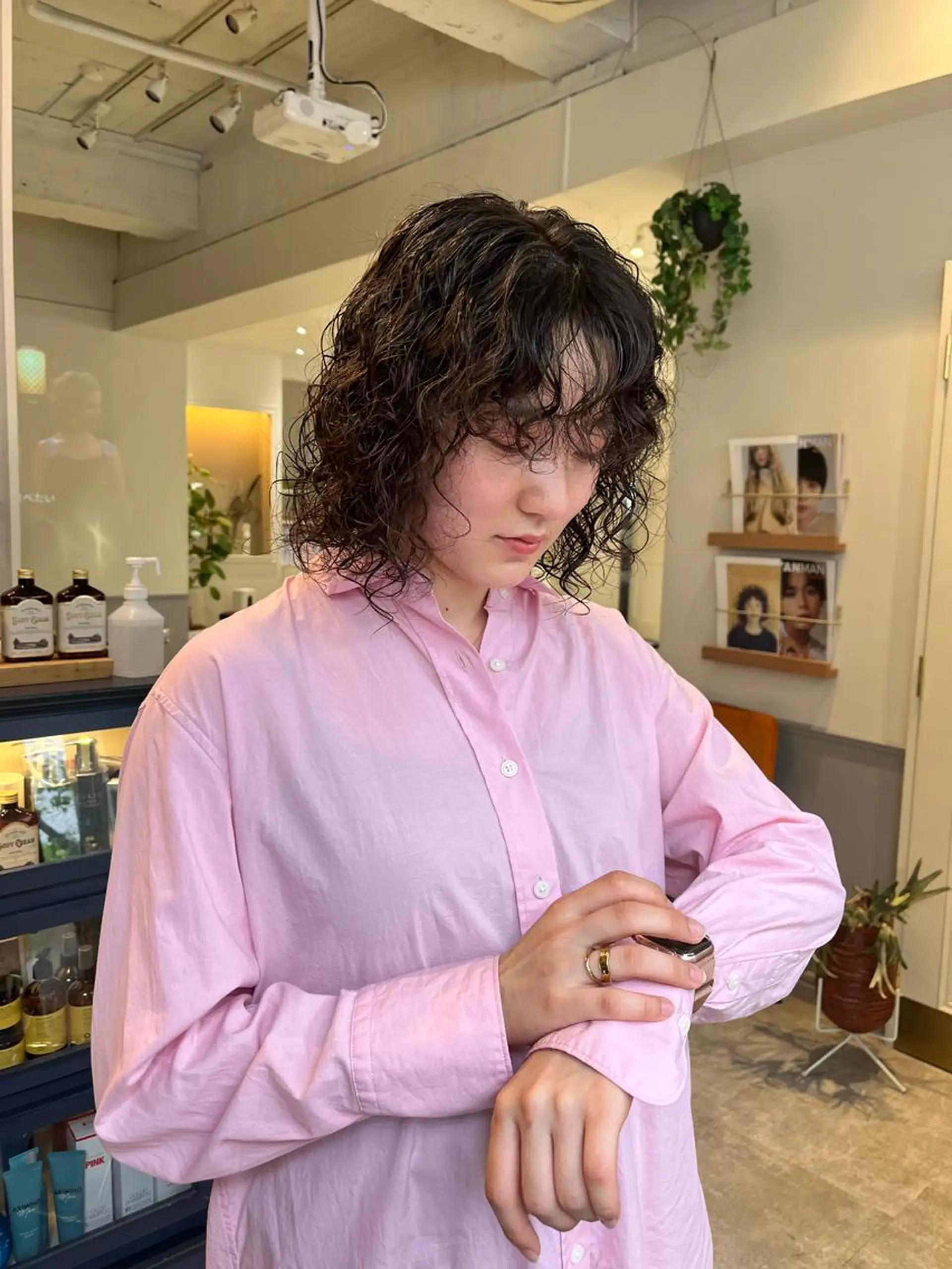 ミディアム SIKI yuuna モテ韓国ヘア☁️のヘアスタイル