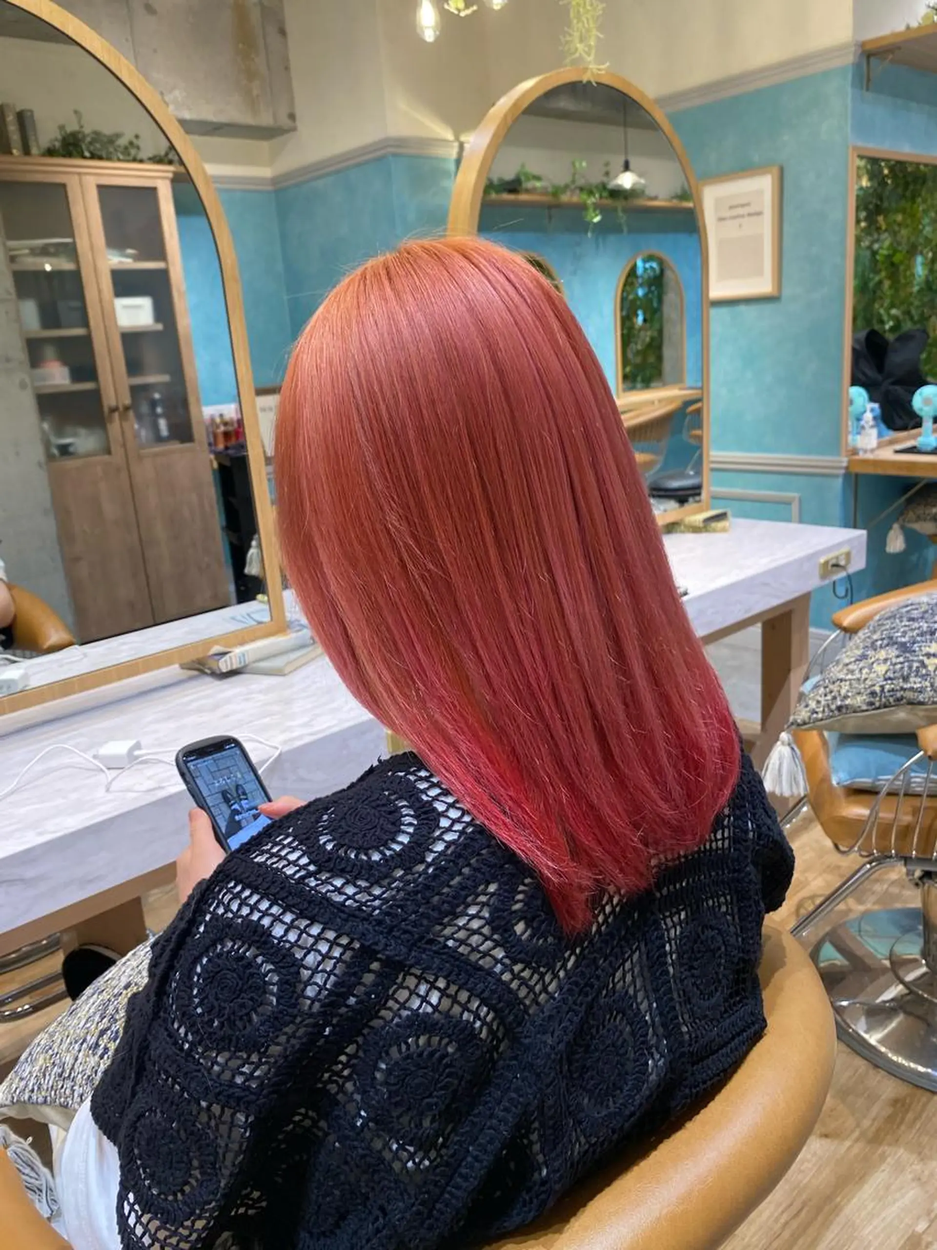 セミロング カラー La fith liebe 京都駅前店所属・🌈ブリーチ特化🌈 MINATOのヘアスタイル