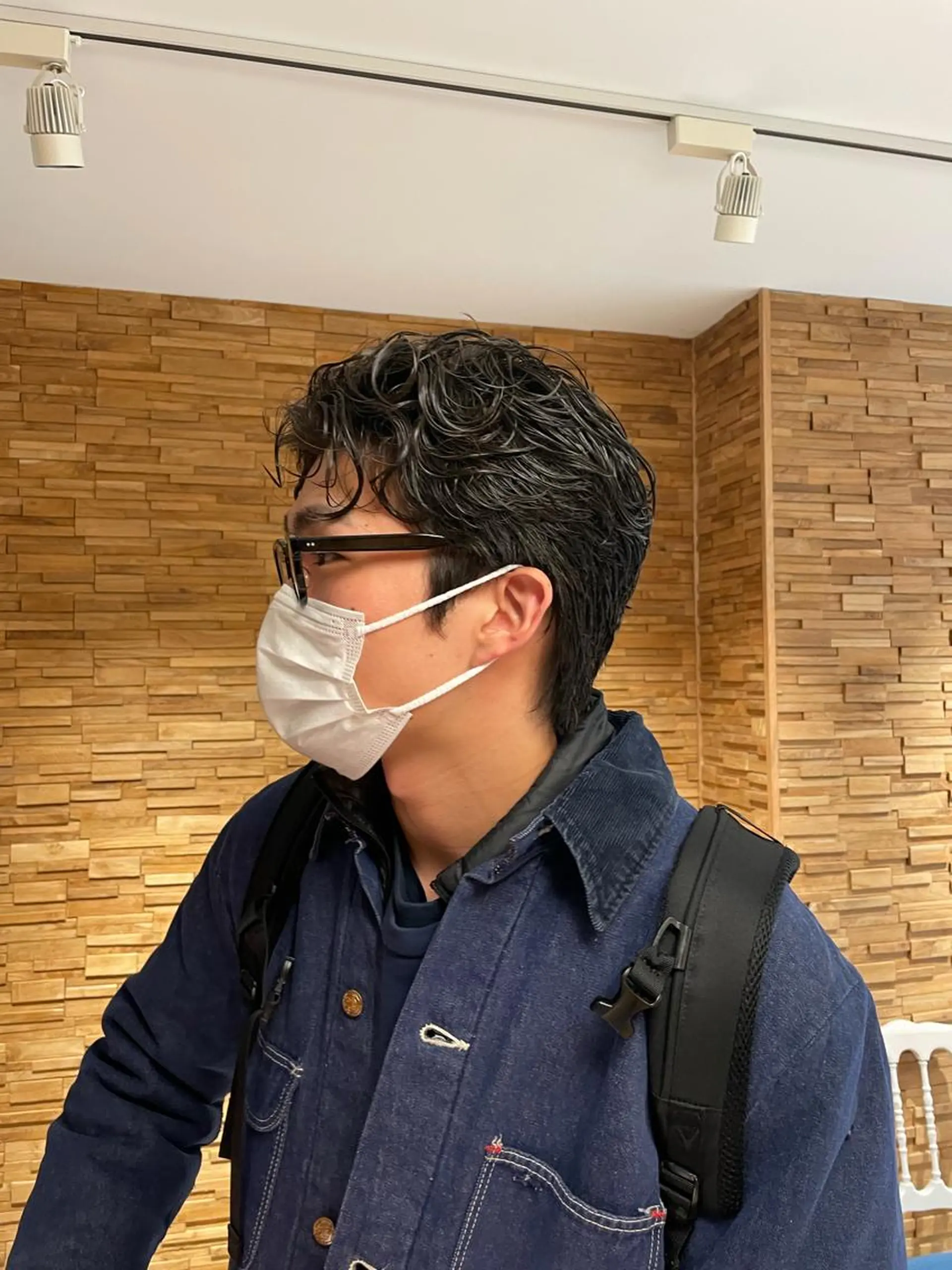 ショート メンズ メンズパーマ メンズショート 刈り上げ かきあげバング ショートヘア 若林 良のヘアスタイル