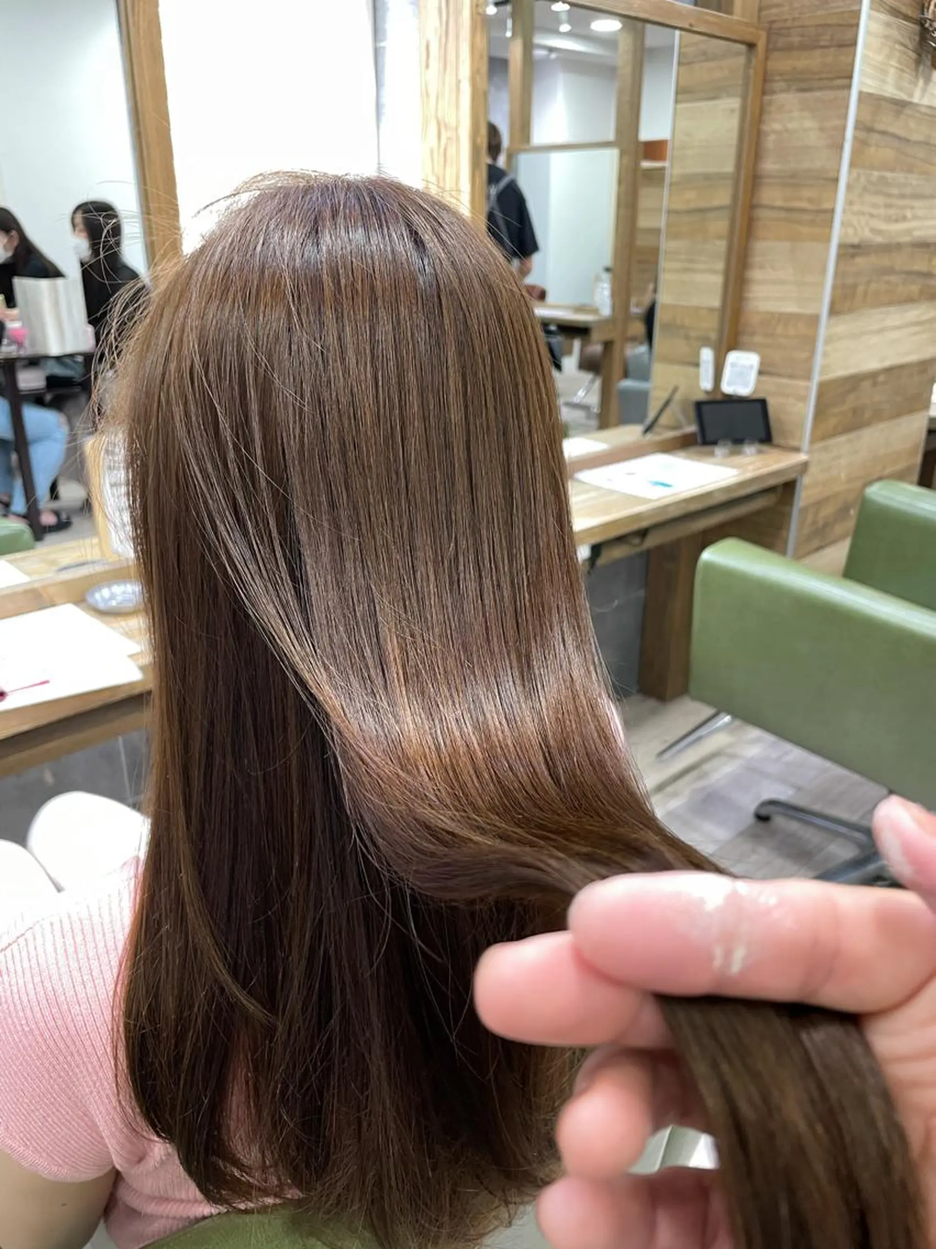 セミロング gisele所属・小山 一之のヘアスタイル