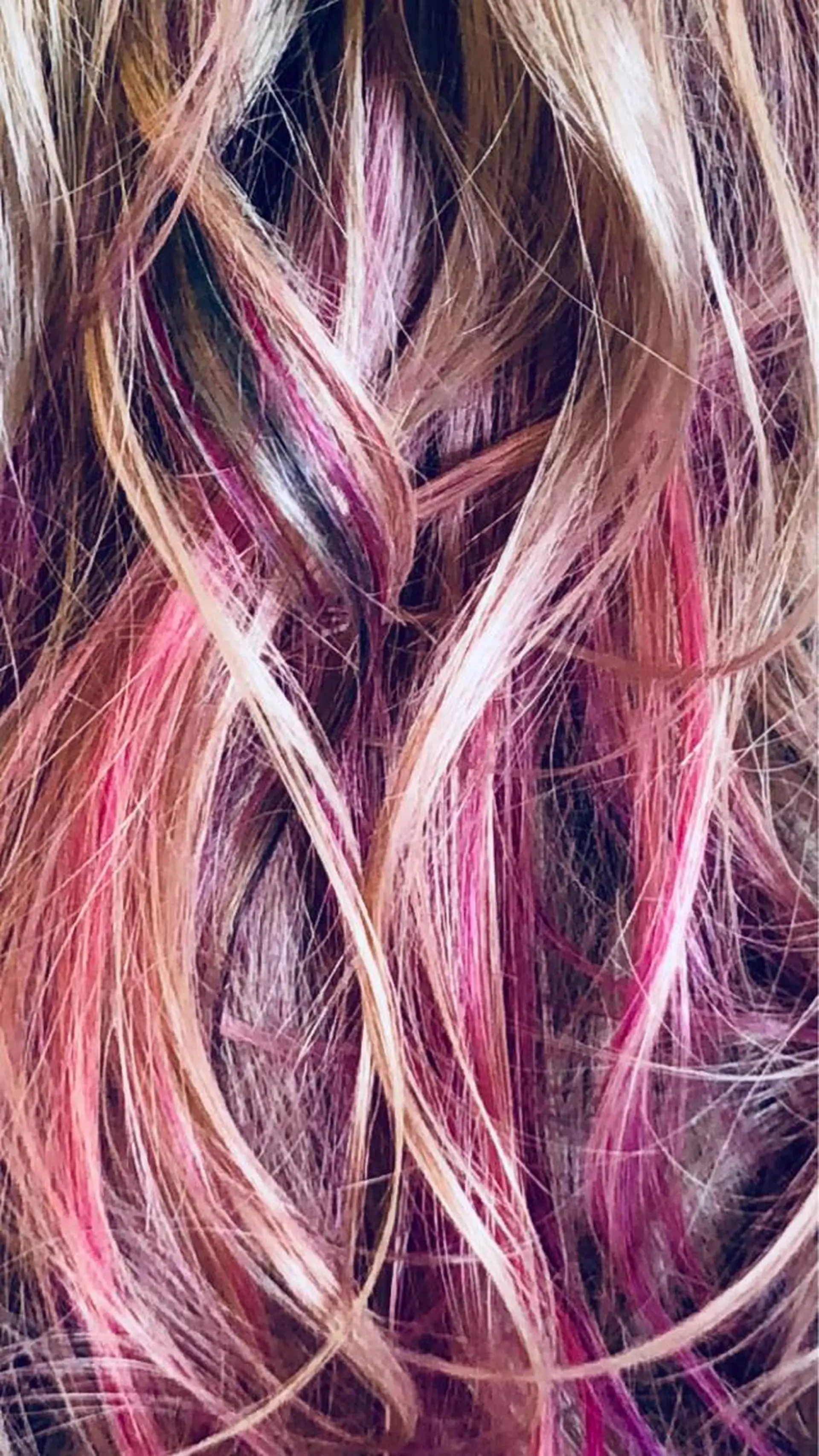 カラー MARDI GRAS 蘭丸のヘアスタイル
