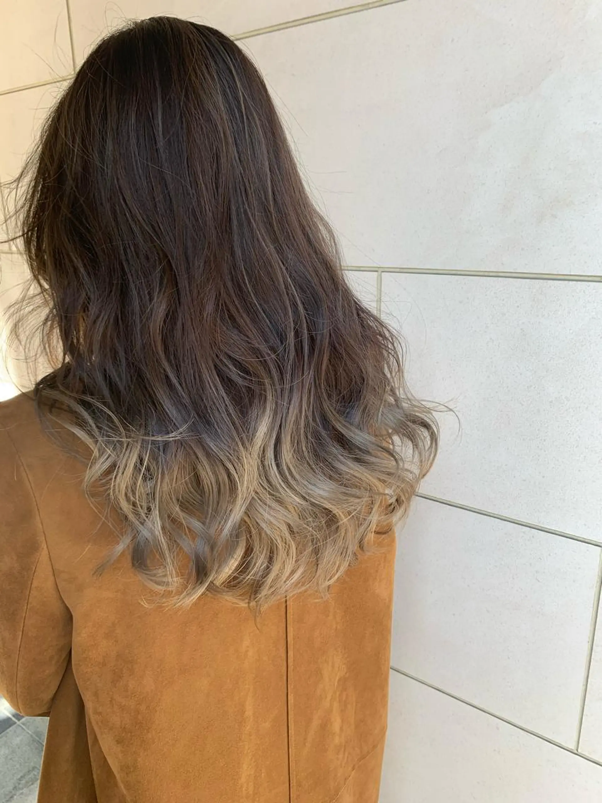 セミロング レイヤーカット Lee 甲子園のヘアスタイル