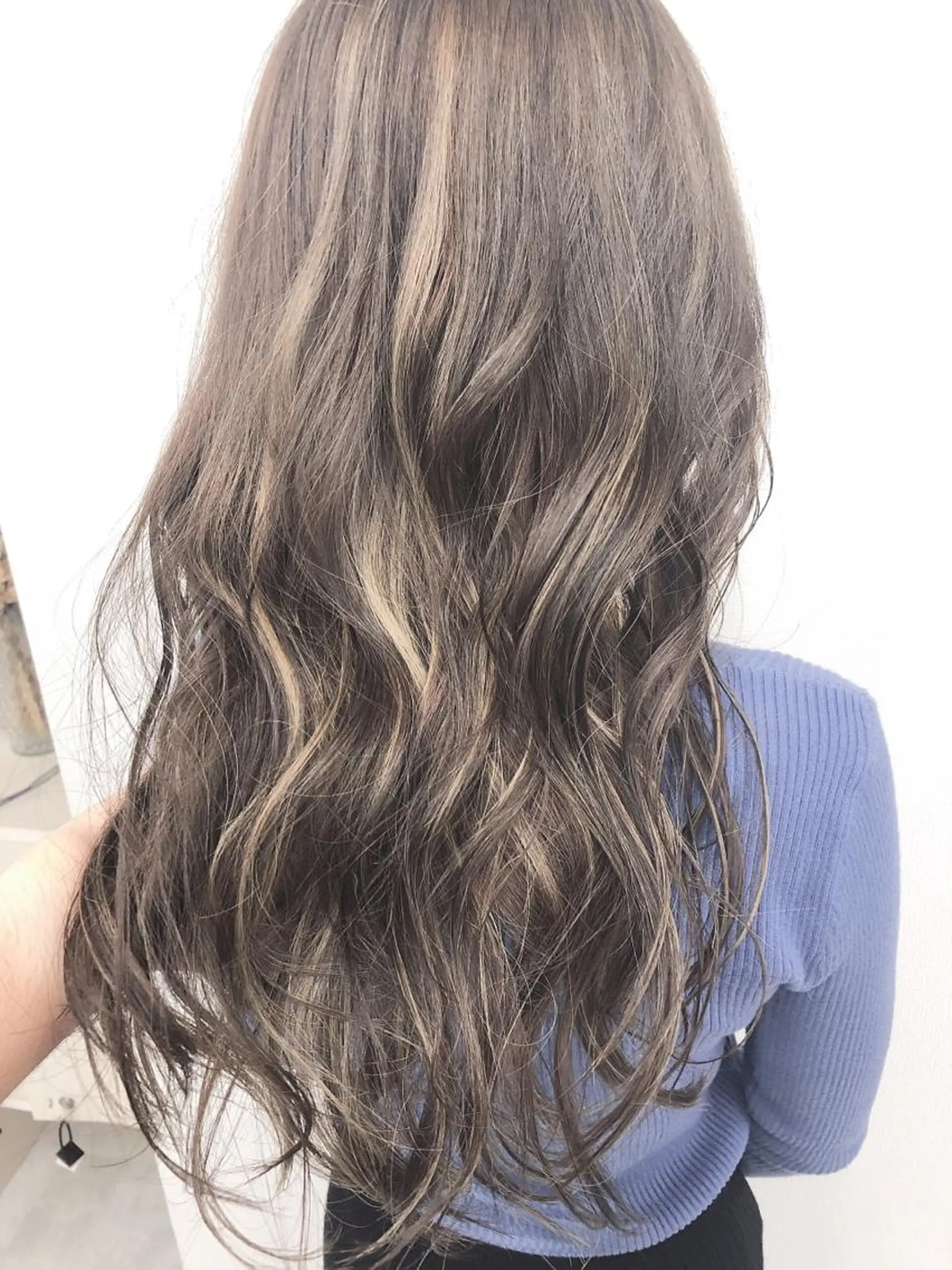 ロング ヘアカラー トリートメント ミルクティーカラー 🌈店長クボのヘアスタイル