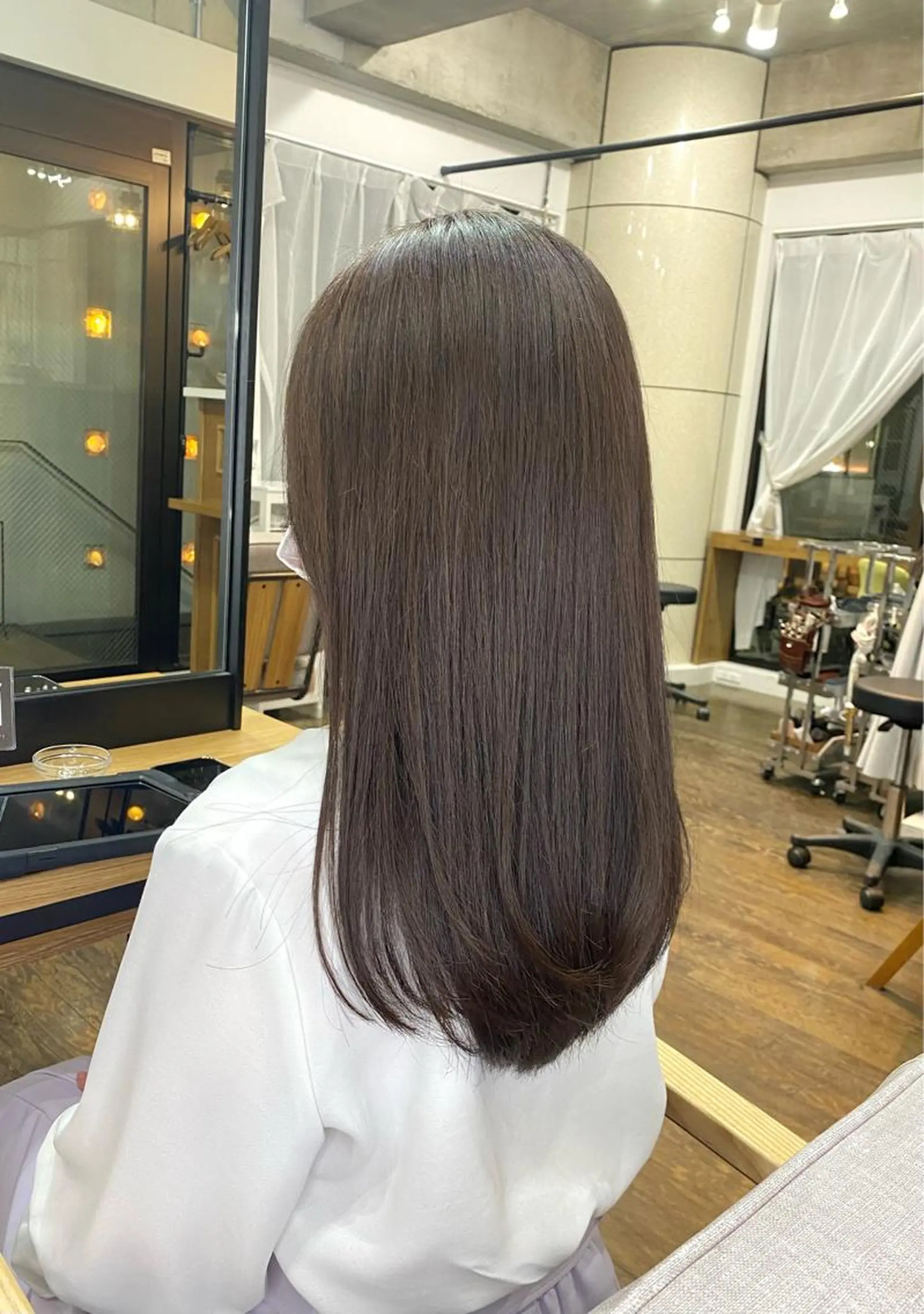 セミロング カラー グレージュ 髪質改善 トリートメント 統括マネージャー/ 髪のドクター/前原悟のヘアスタイル