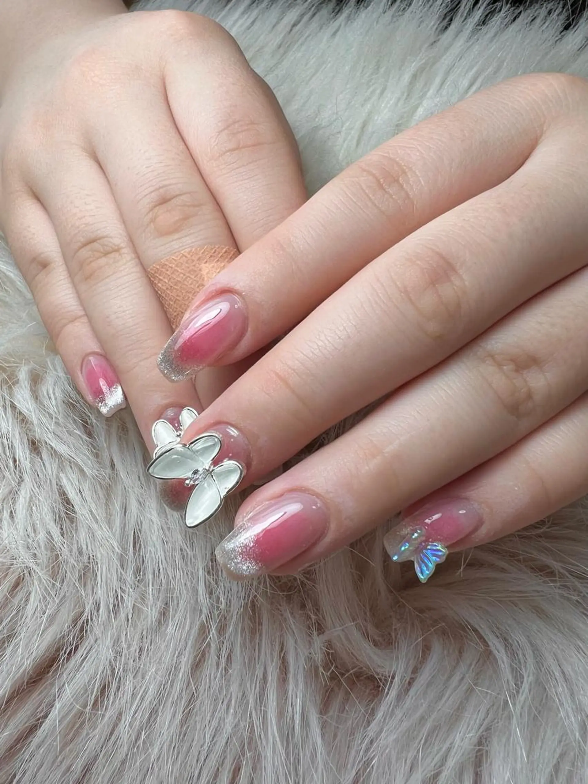 ネイル チークネイル フレンチネイル ジェルネイル マグネットネイル マグネットフレンチ flowers nailのネイルデザイン